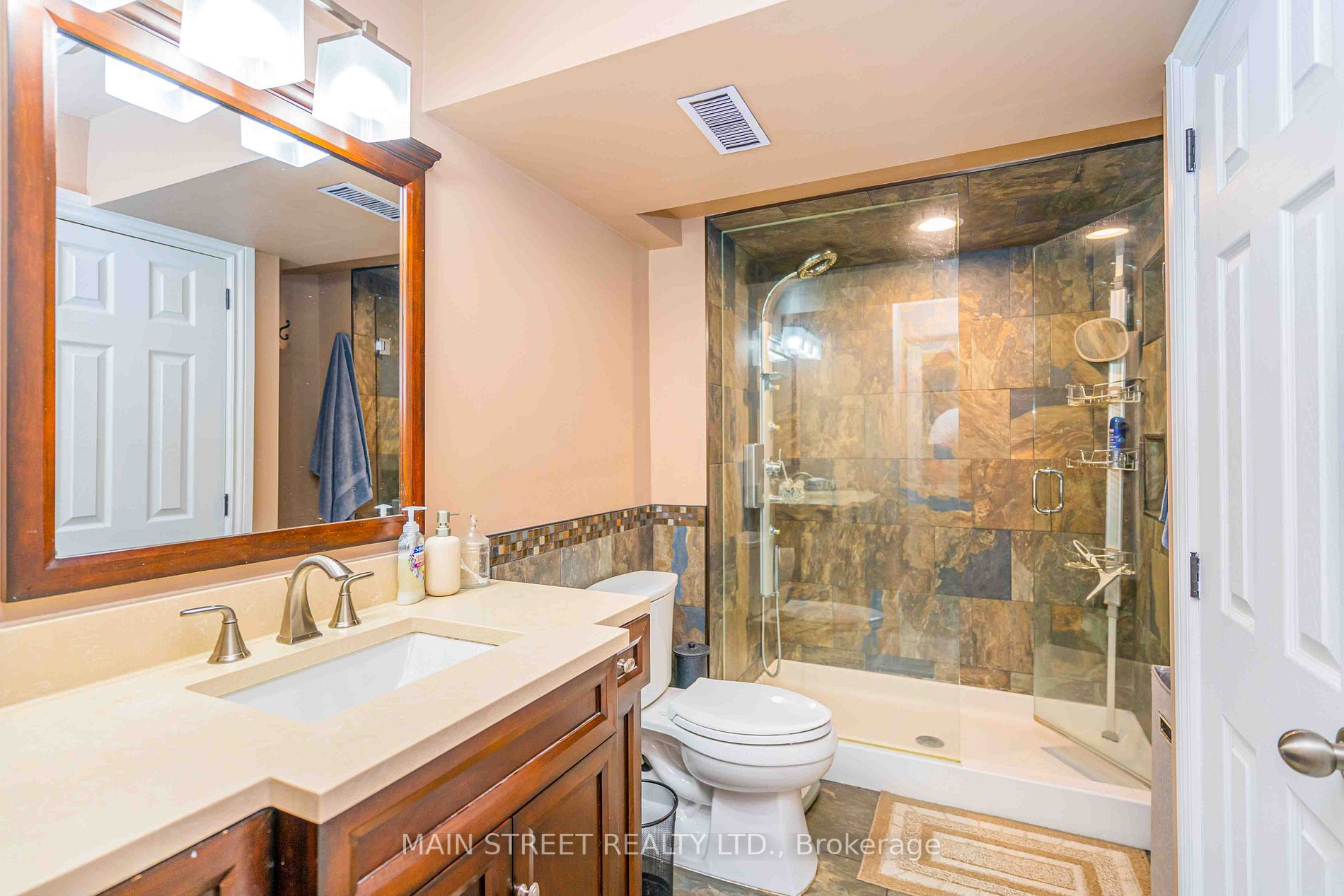 975 Goring Circle