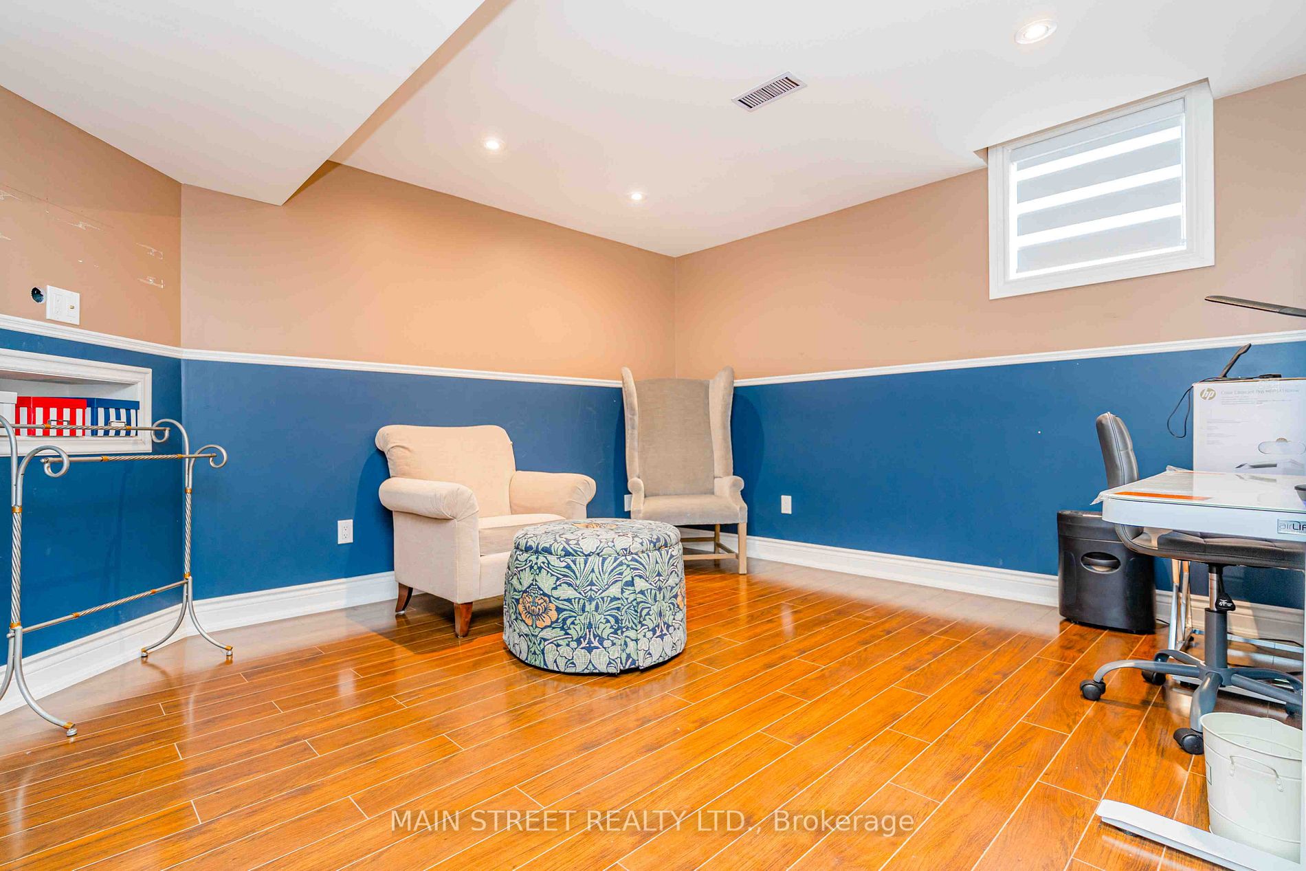 975 Goring Circle