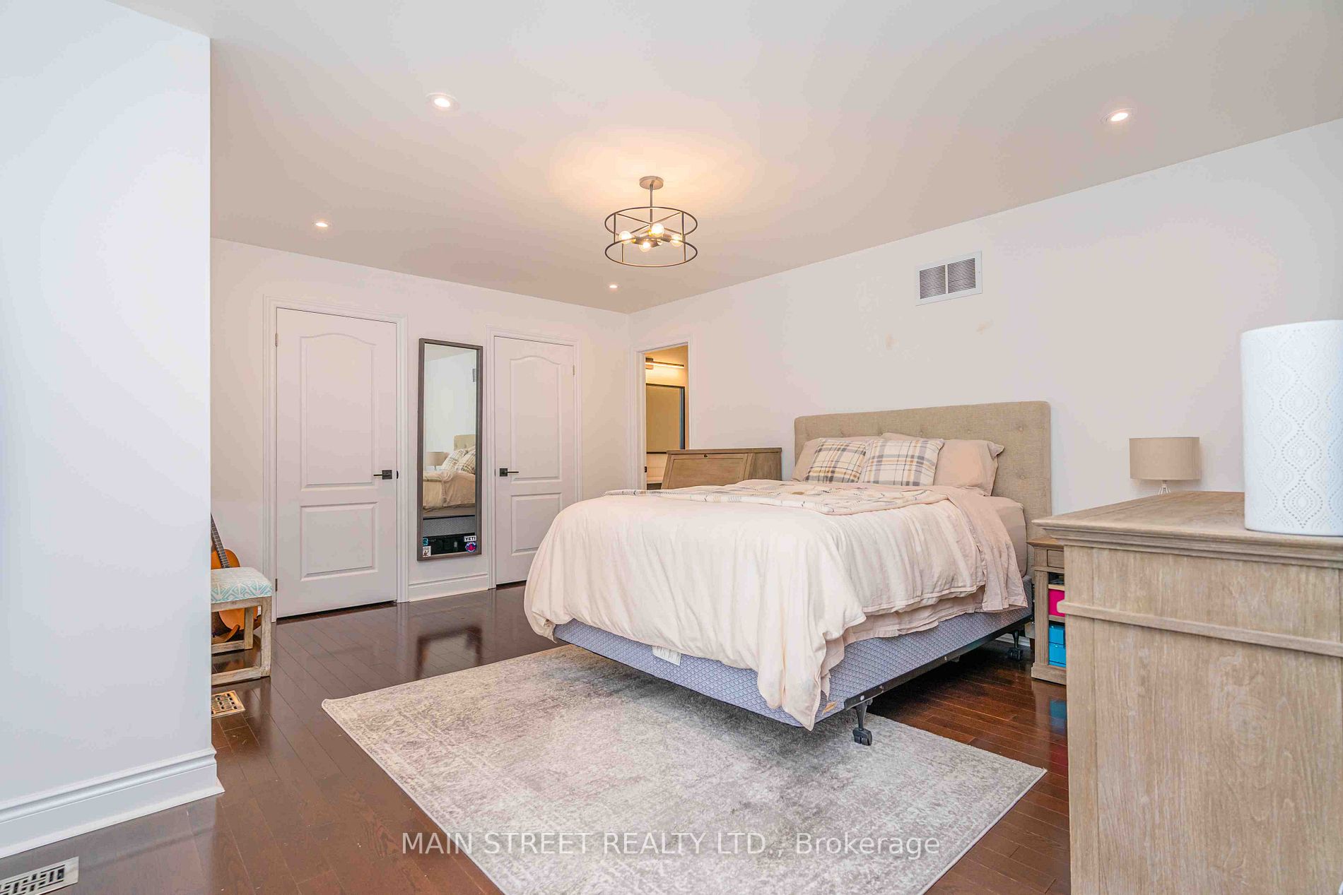 975 Goring Circle