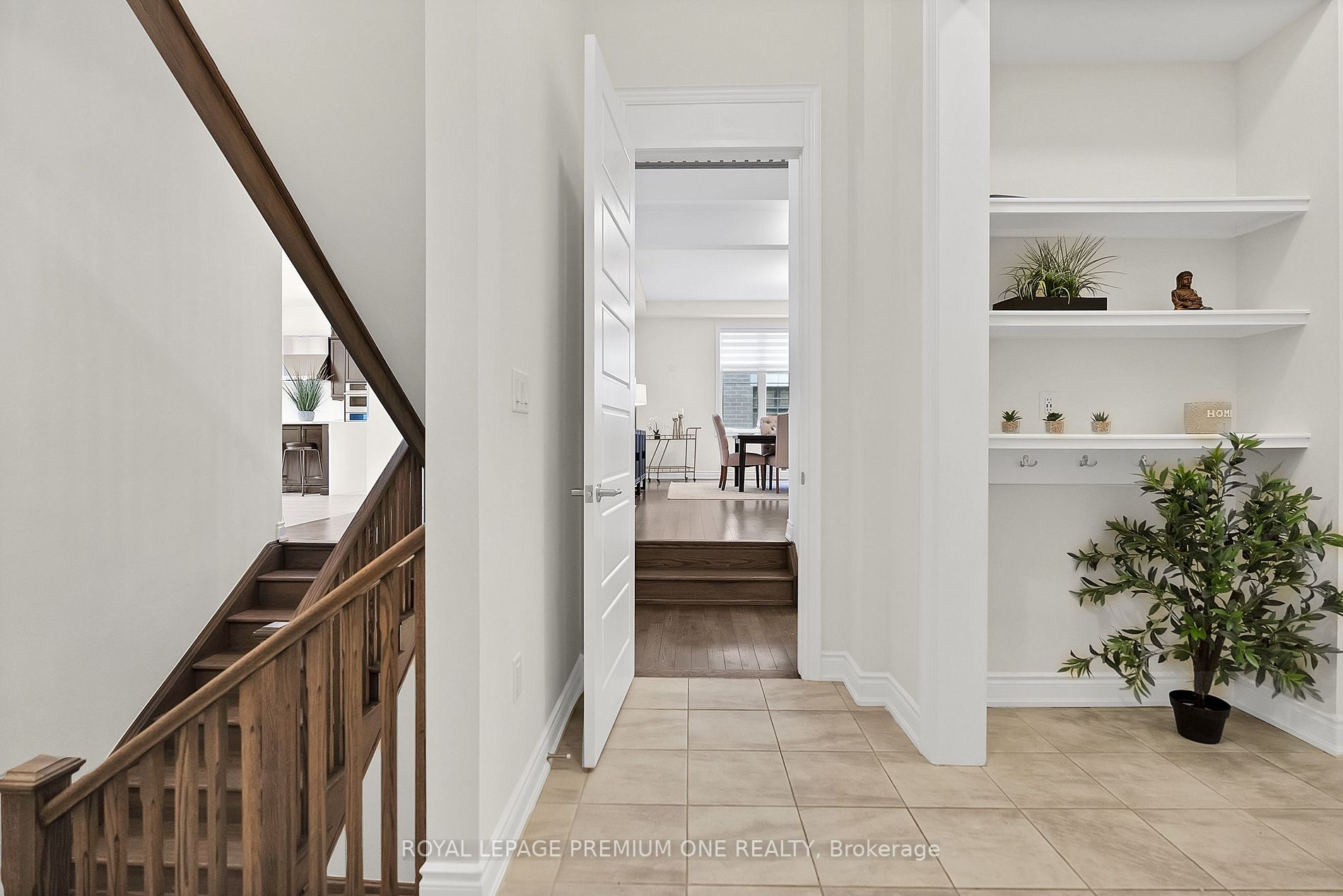 59 Luang St