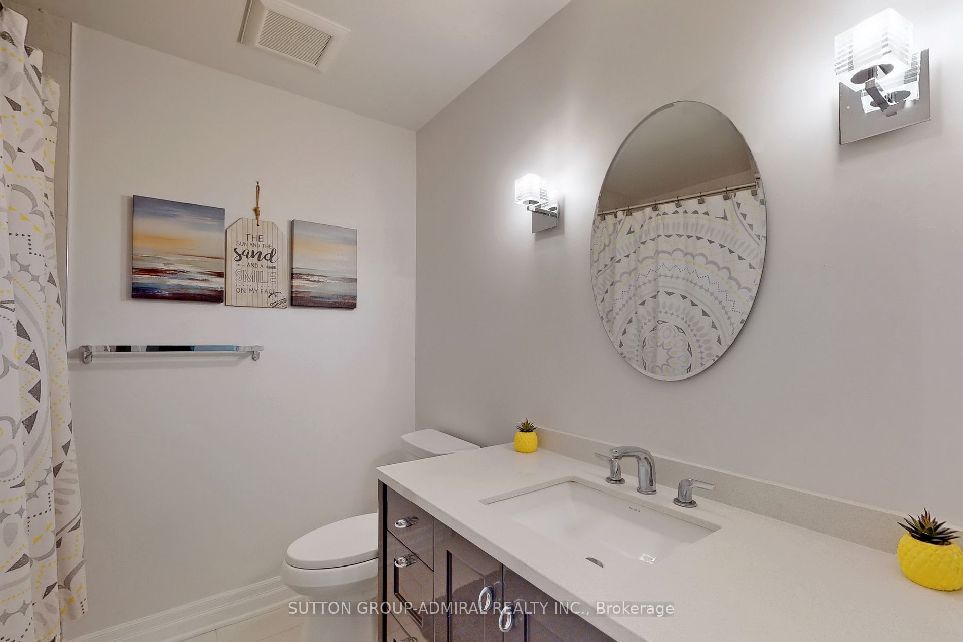 2 Grandview Crescent