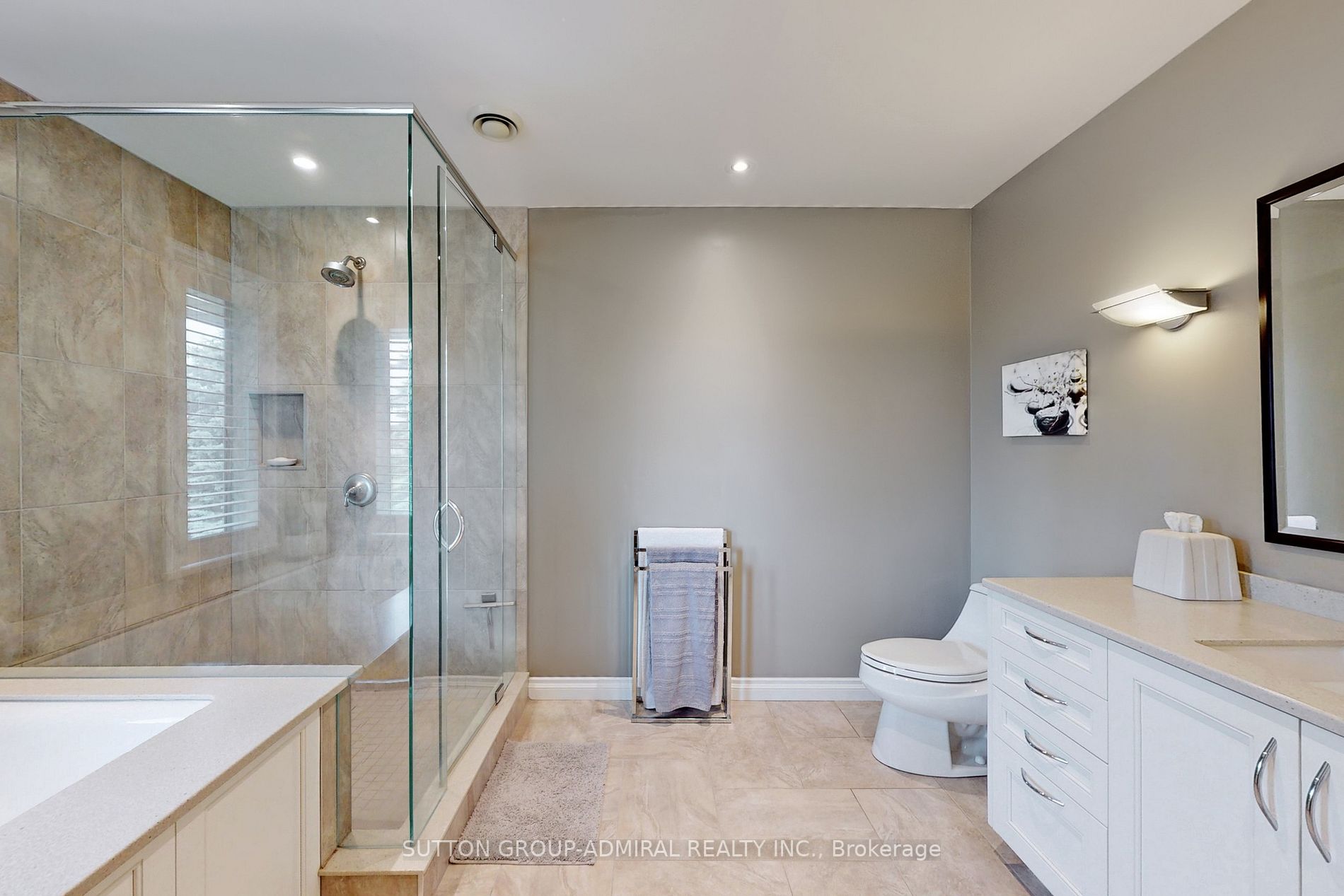 2 Grandview Crescent