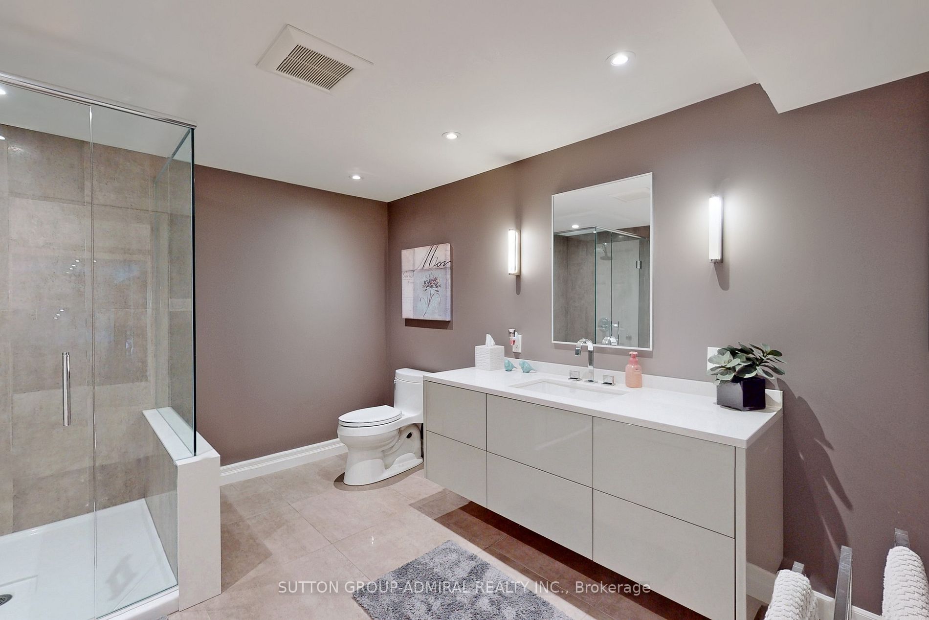 2 Grandview Crescent