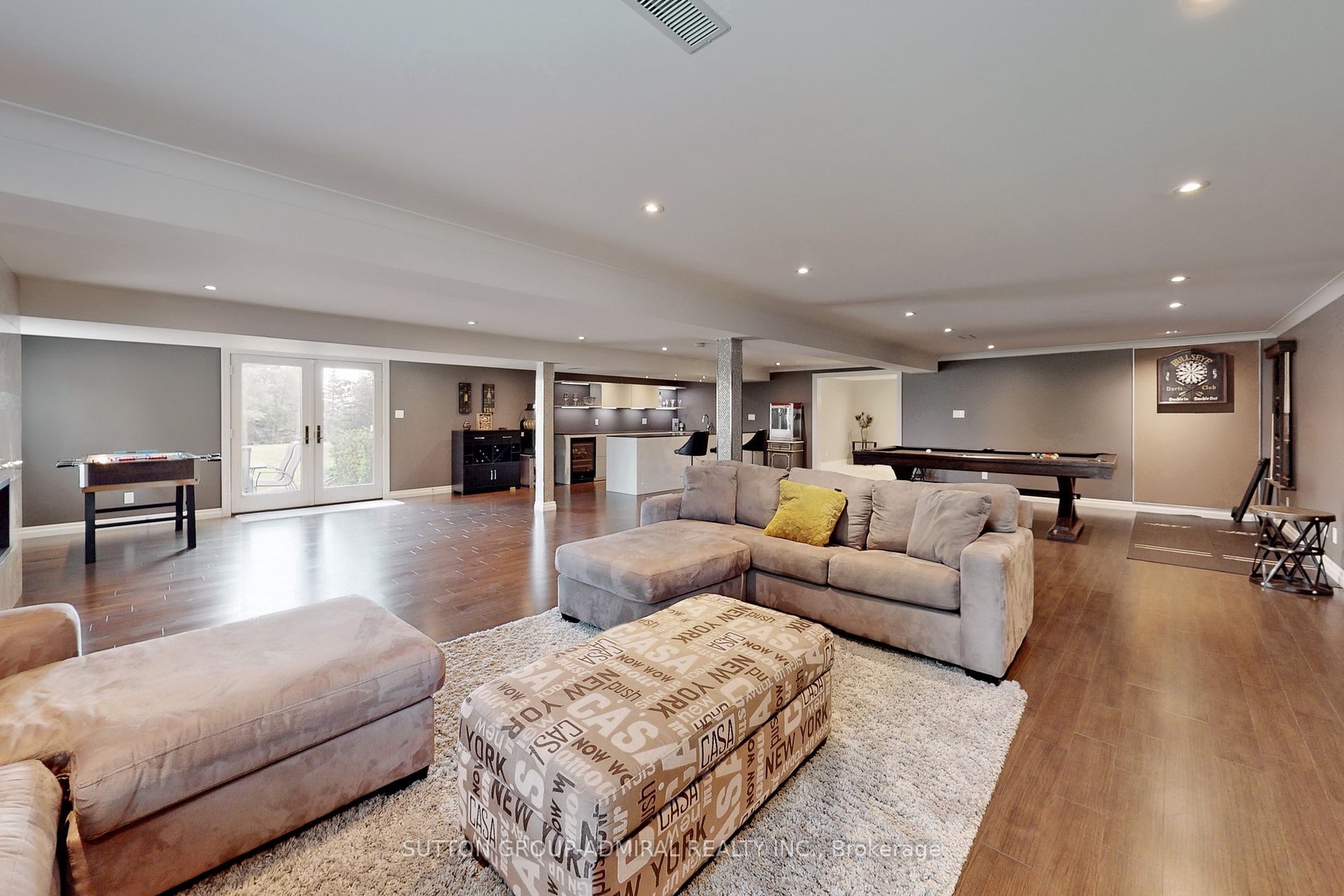 2 Grandview Crescent