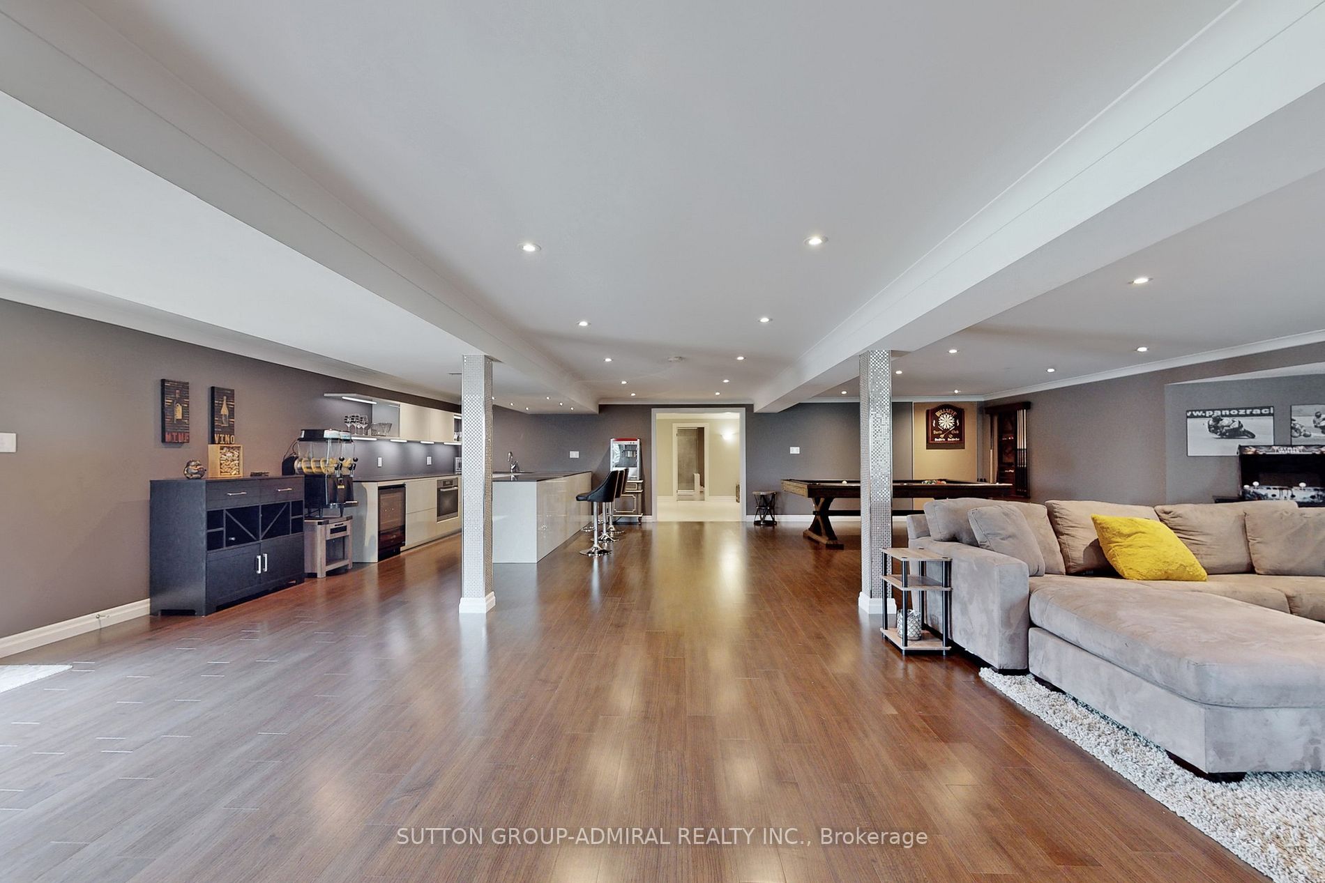 2 Grandview Crescent
