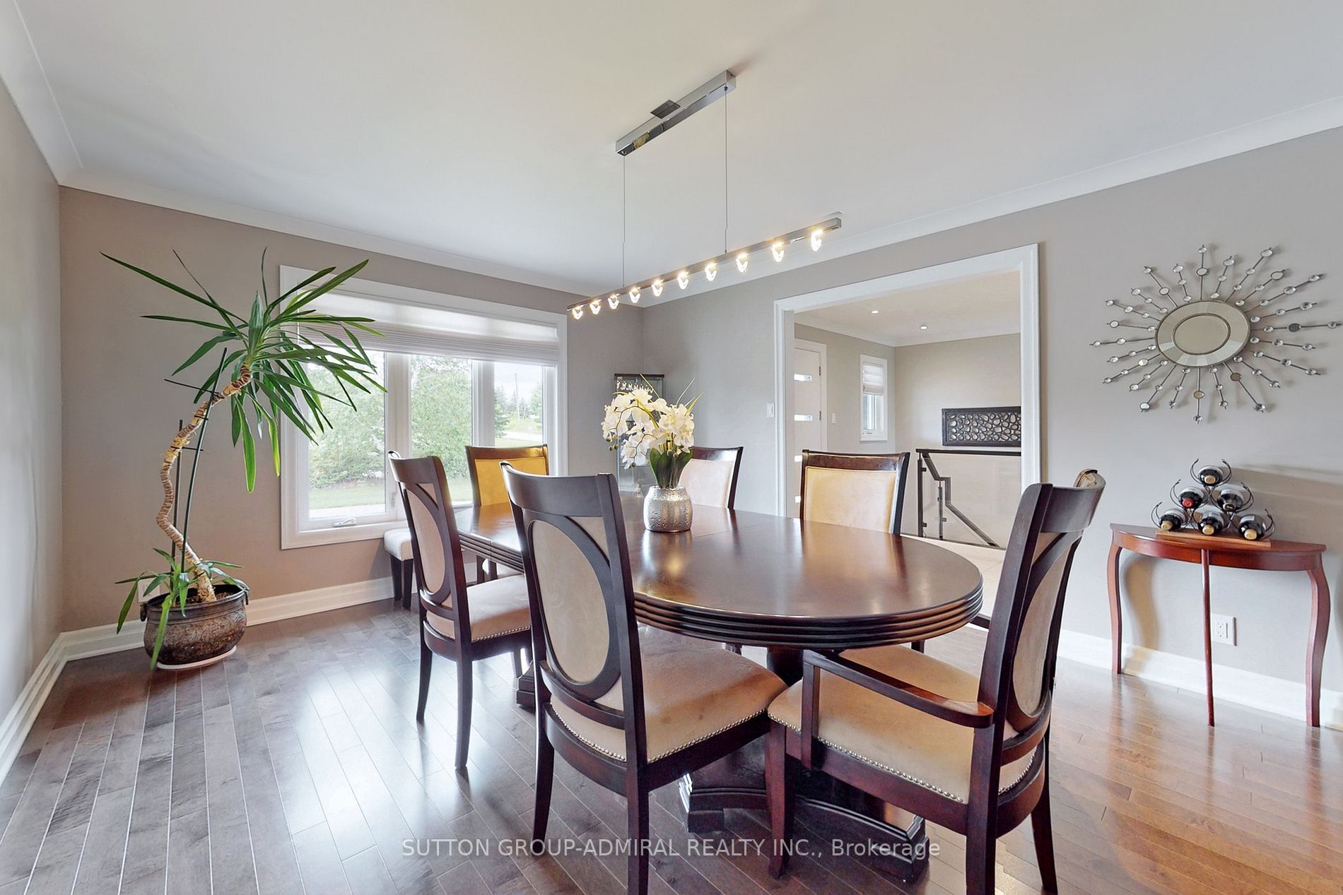 2 Grandview Crescent