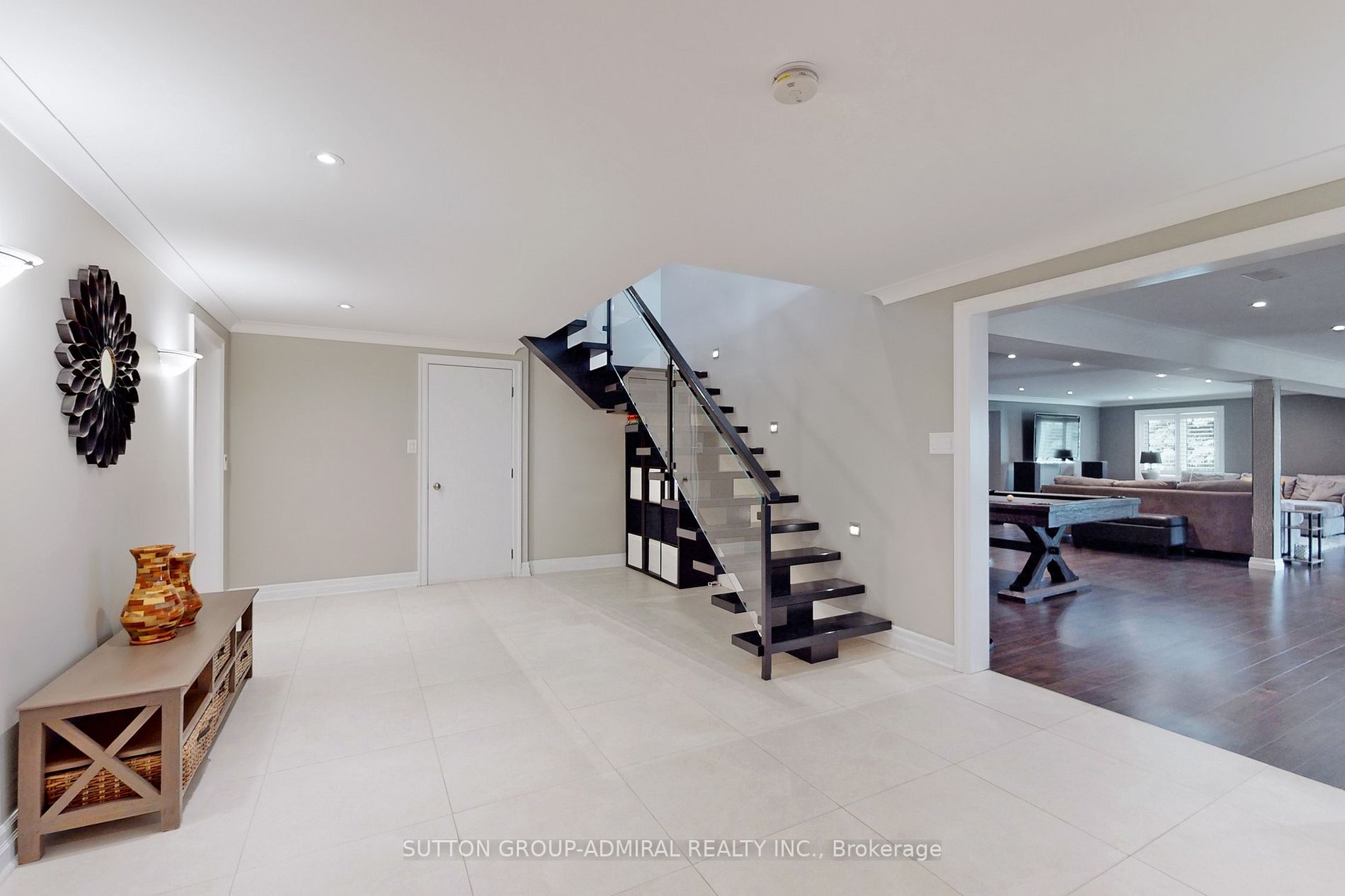 2 Grandview Crescent