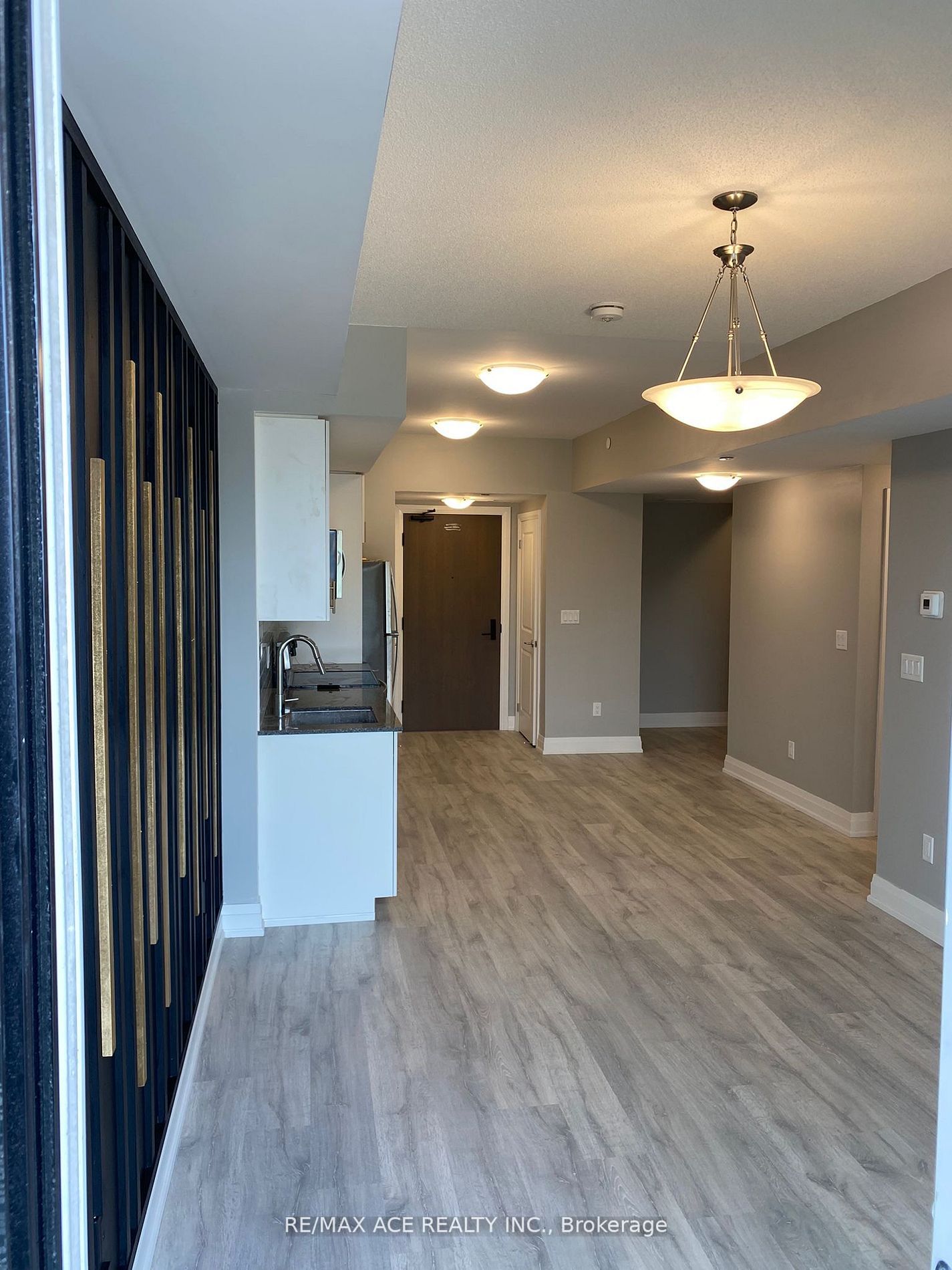 9700 Ninth Line, #315