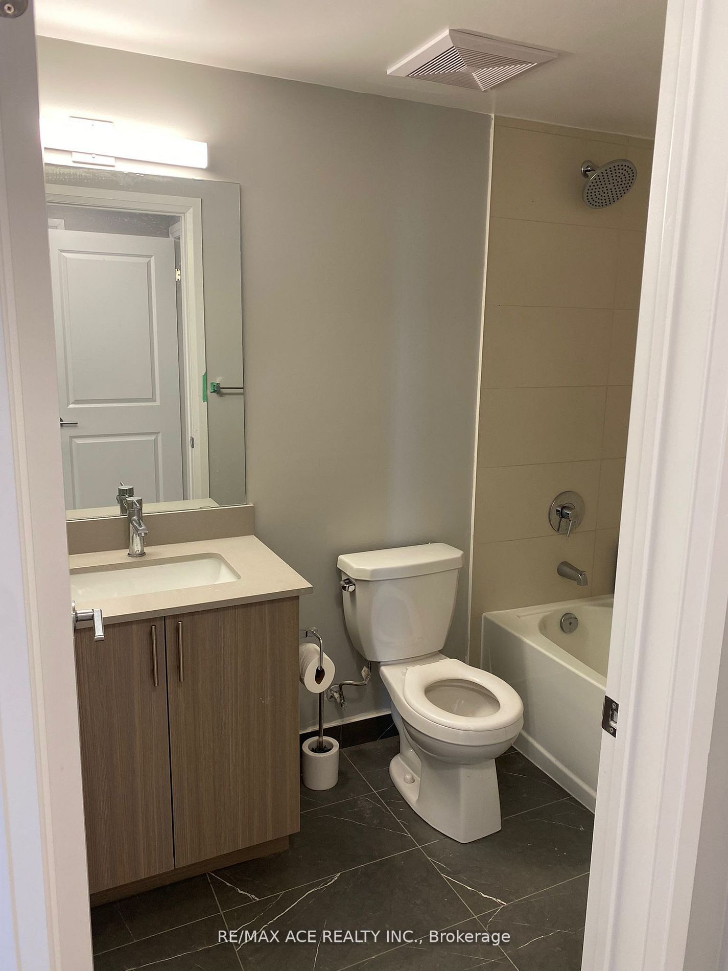 9700 Ninth Line, #315