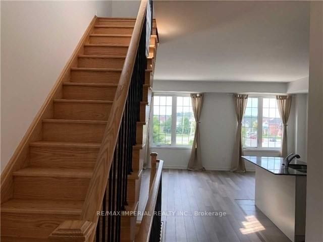 312 Clay Stones St