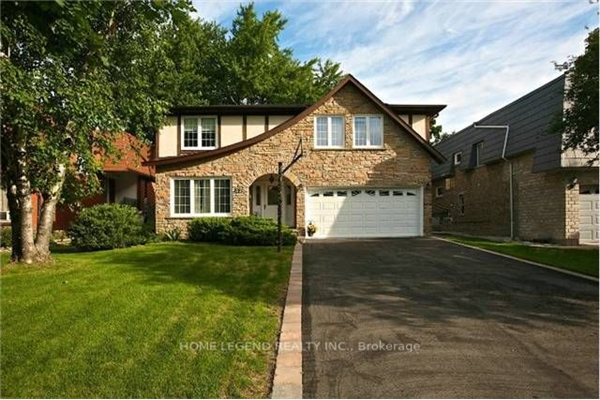 52 Carlton Rd, Markham
