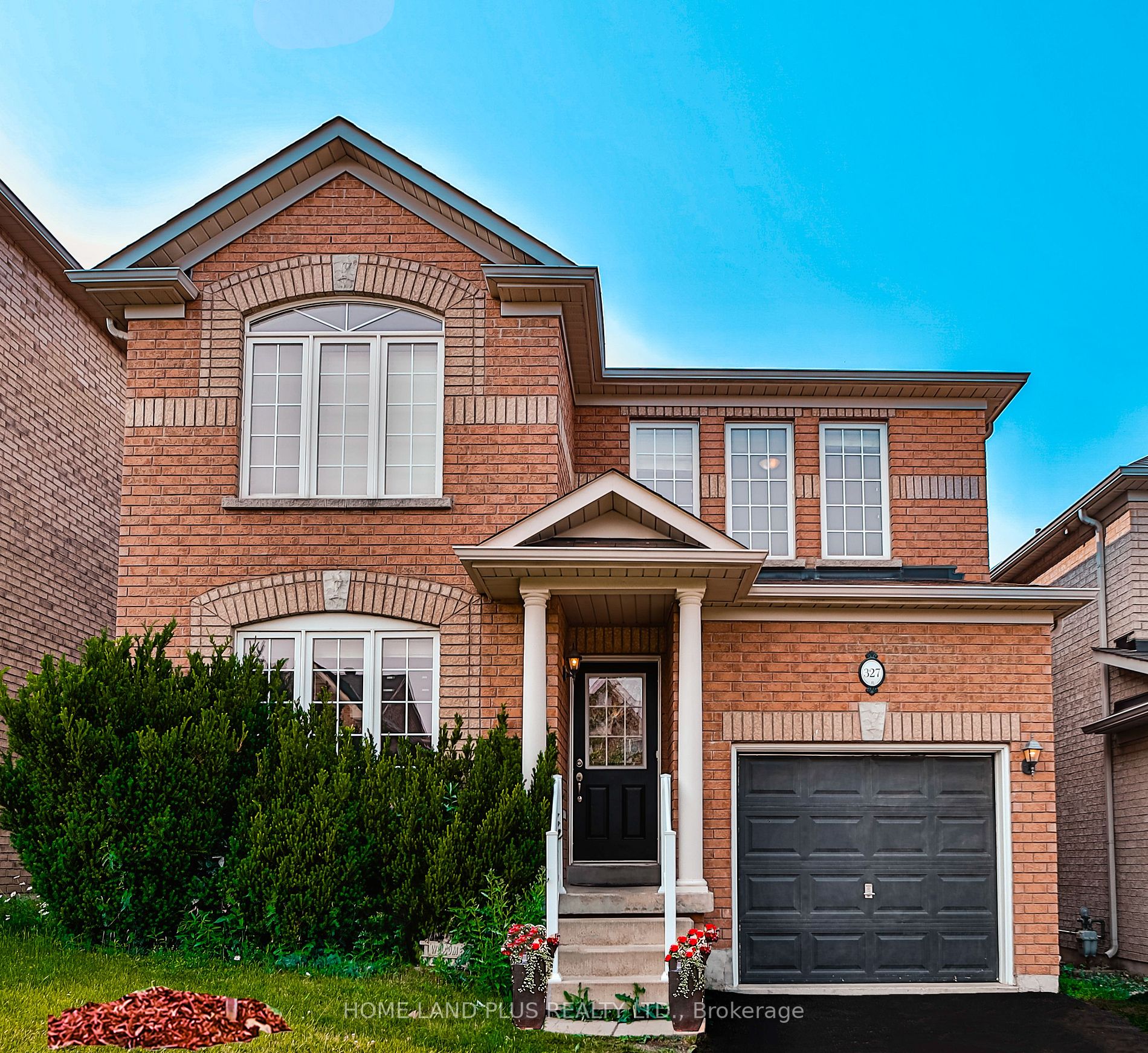 327 Dowson Loop