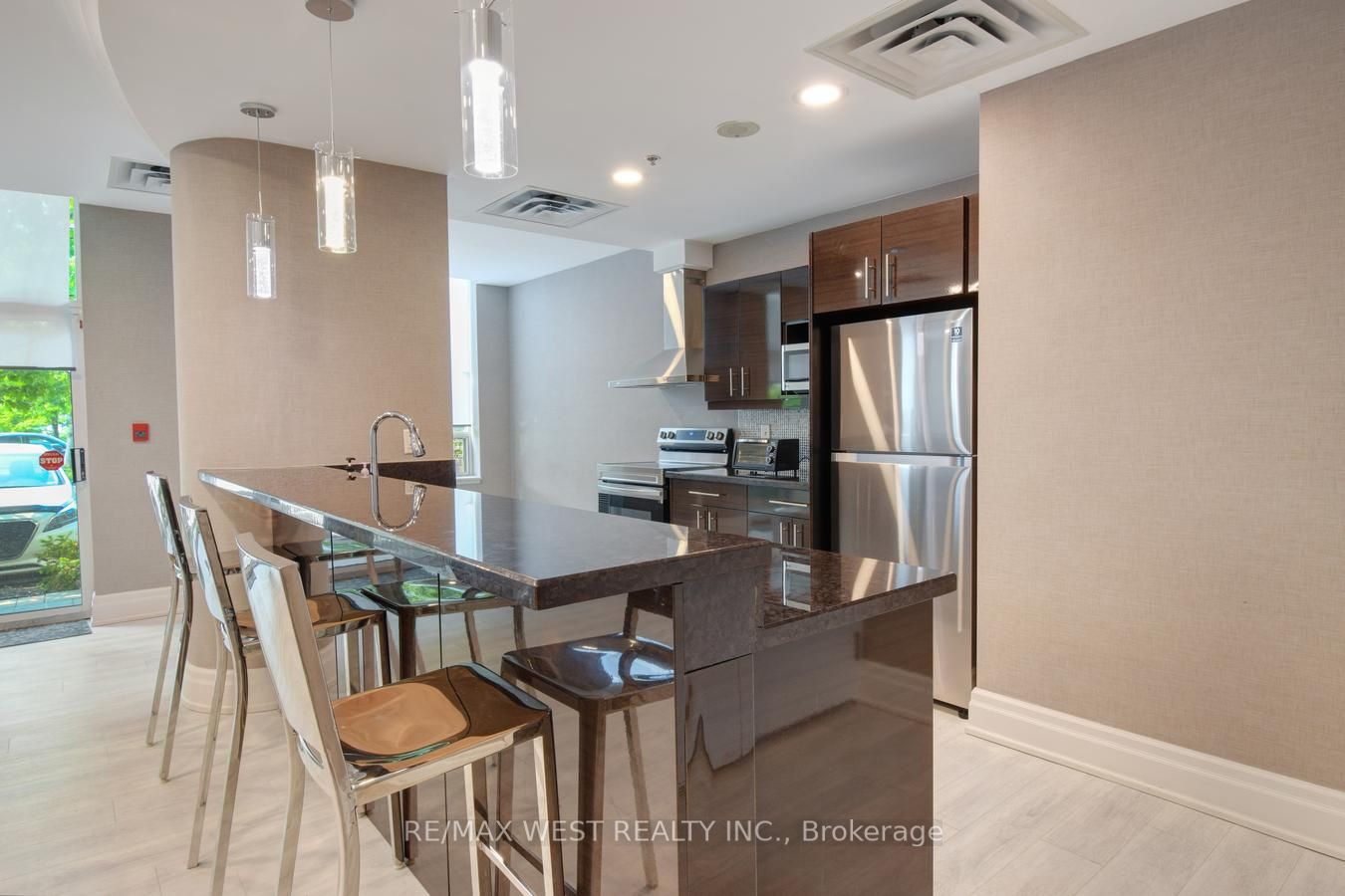 39 Oneida Cres, #Lph19