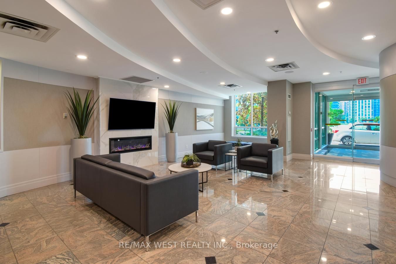 39 Oneida Cres, #Lph19