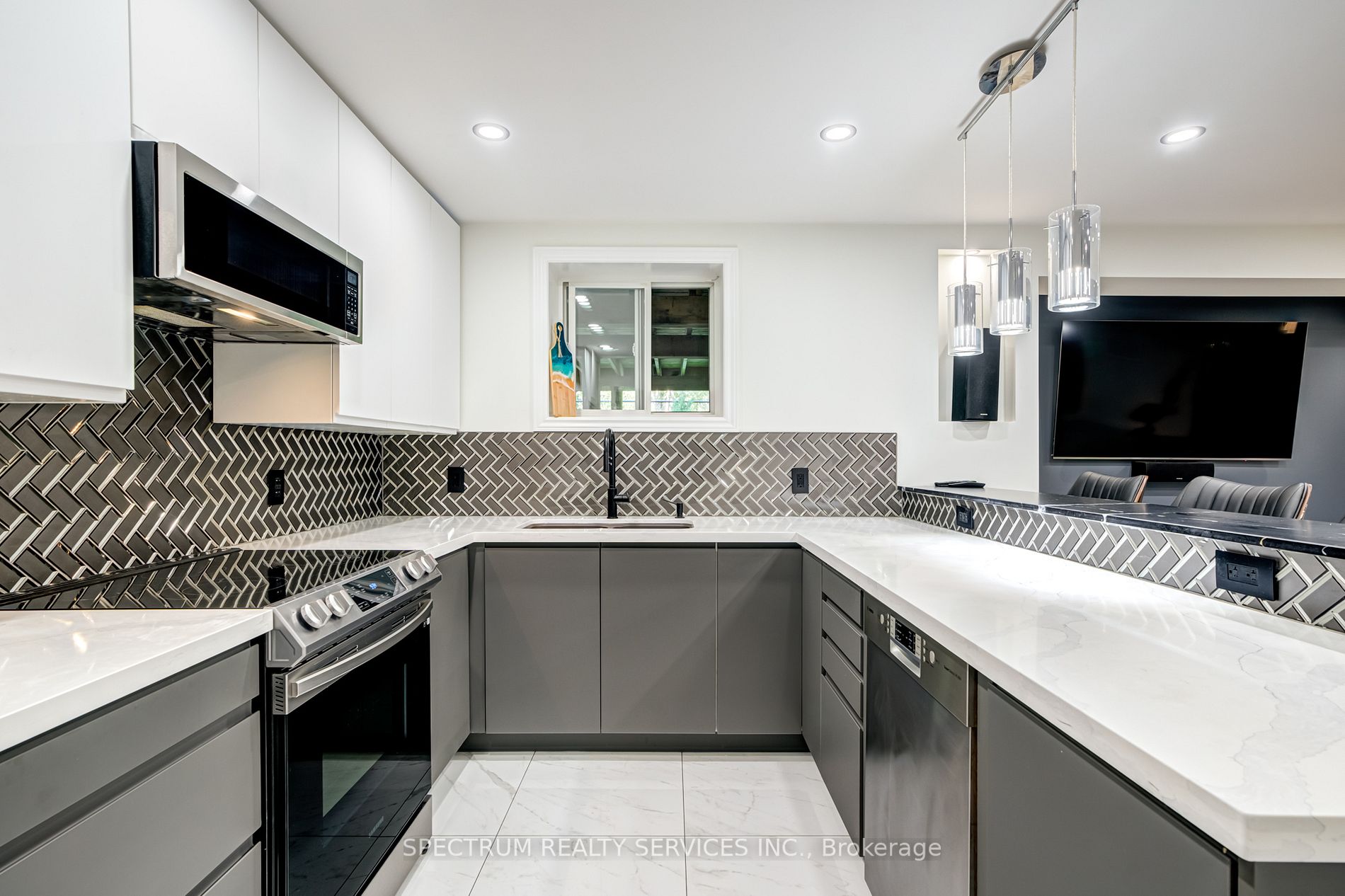 451 Summerlyn Trail