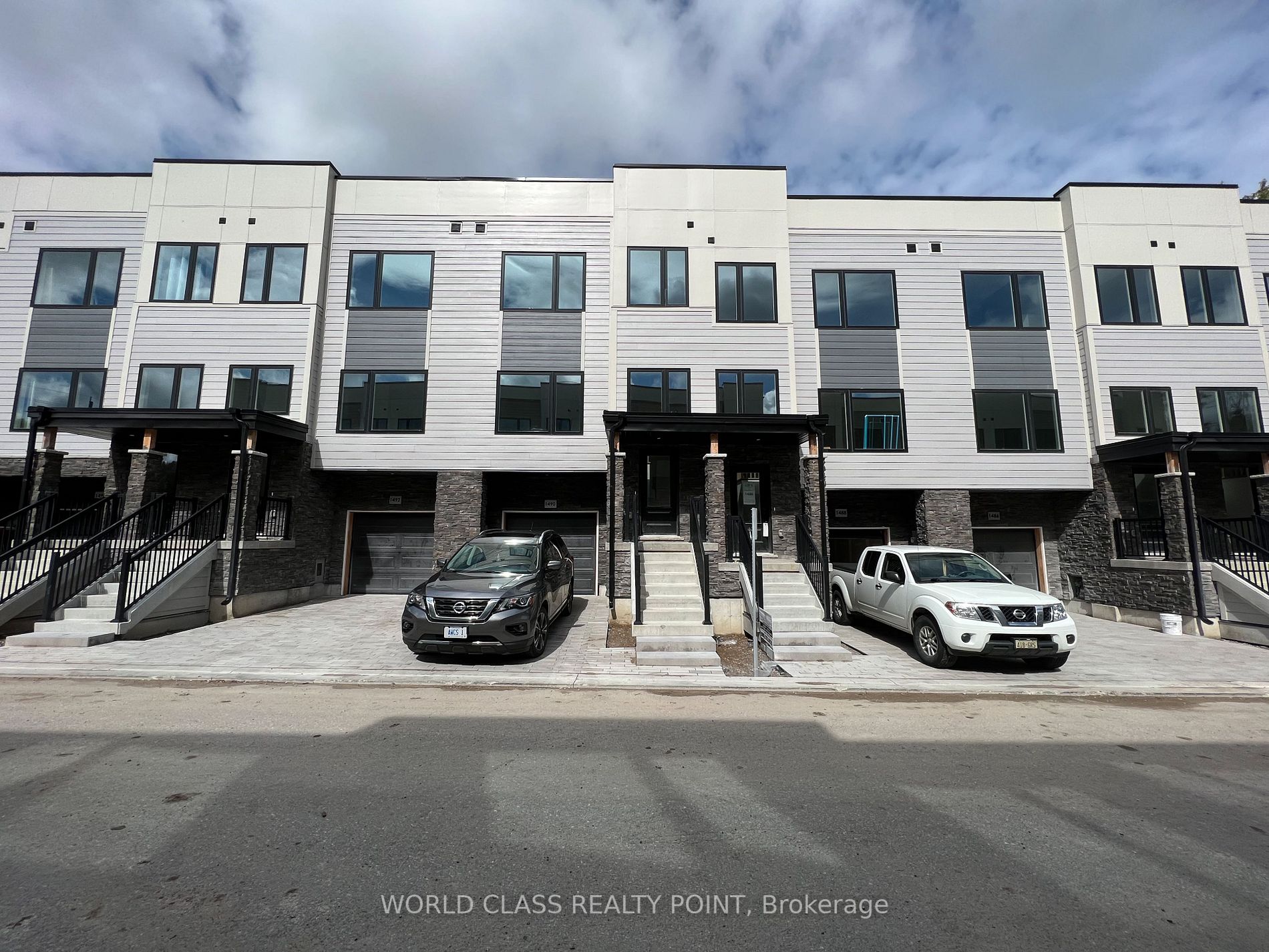 1482 Purchase Pl