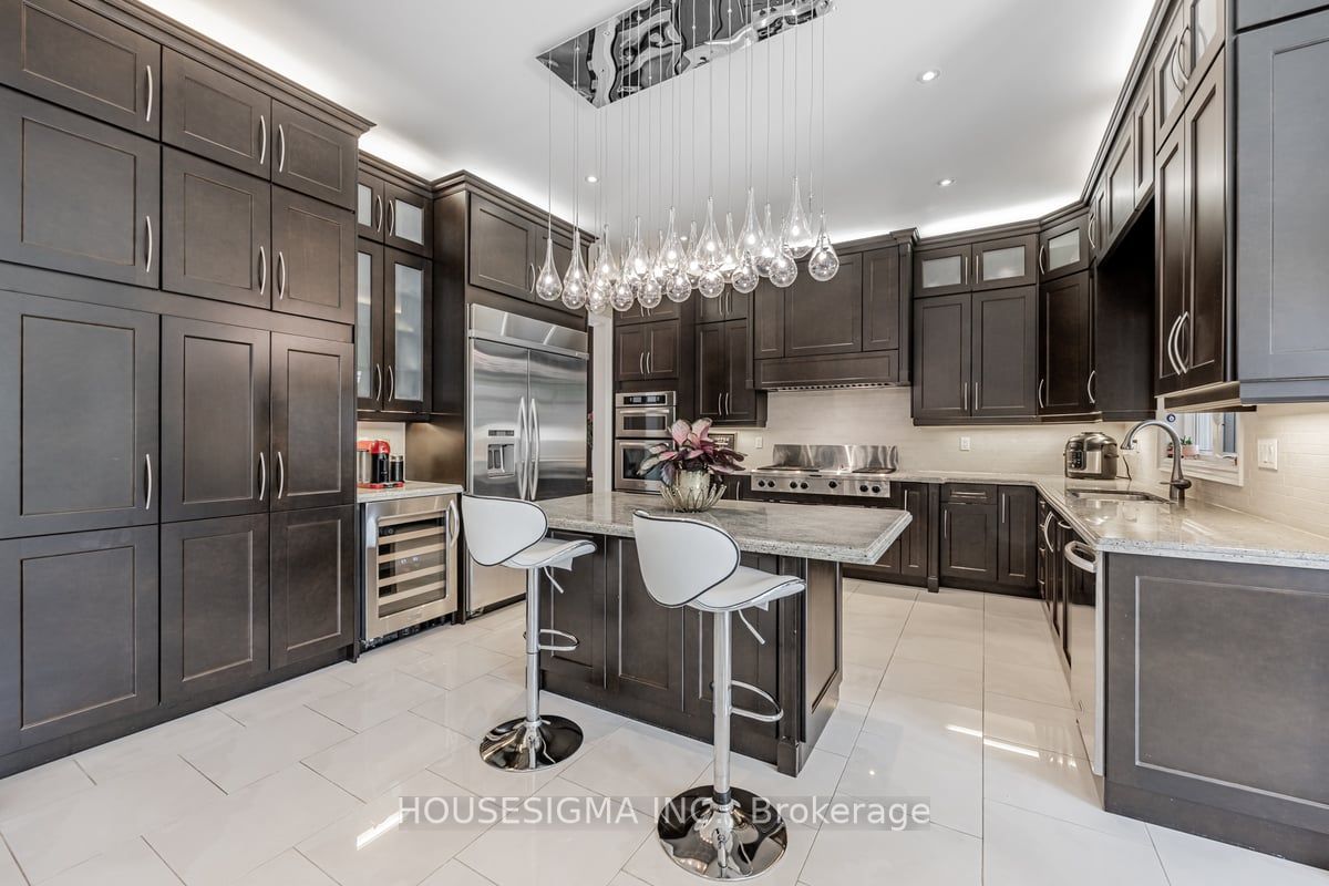 244 Grand Vellore Cres