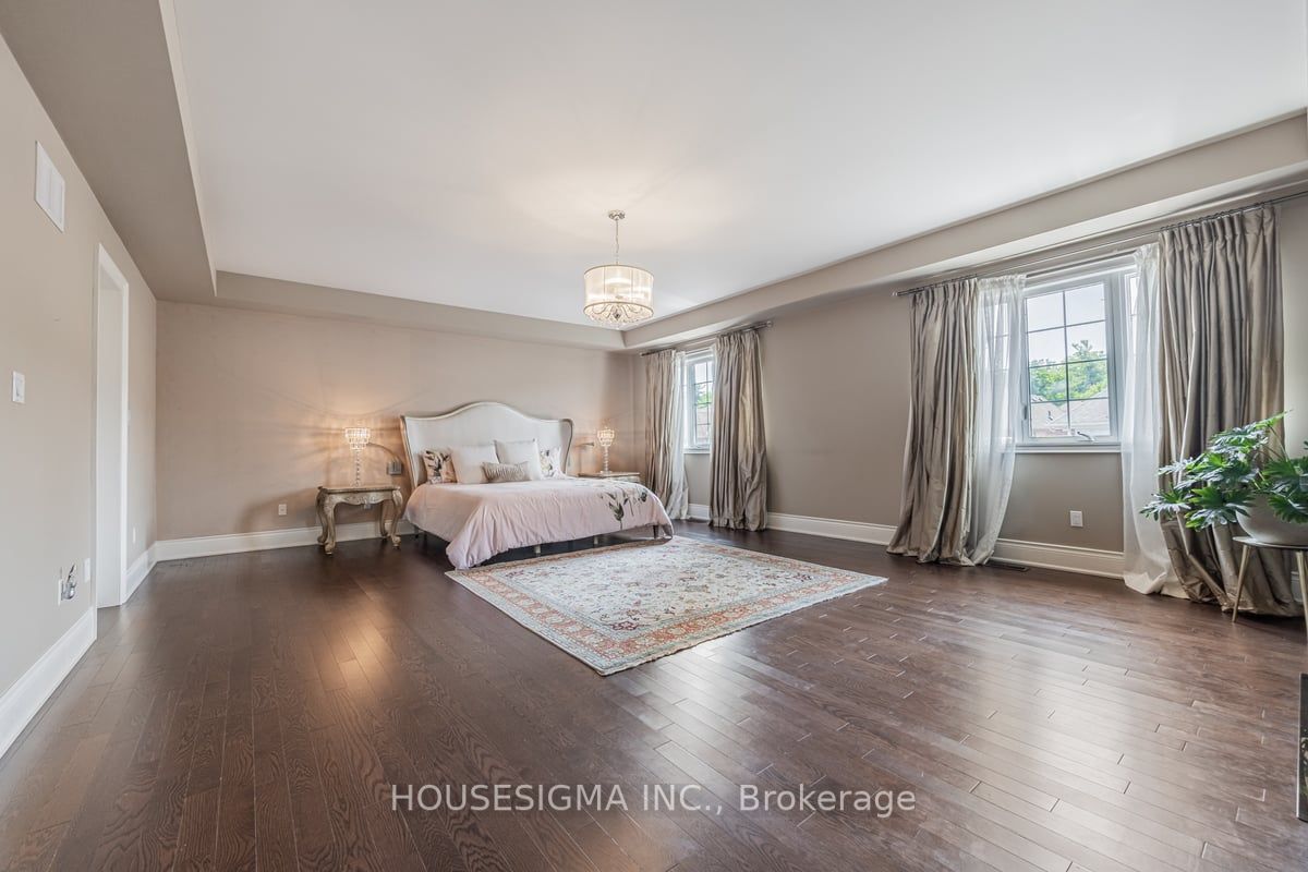 244 Grand Vellore Cres