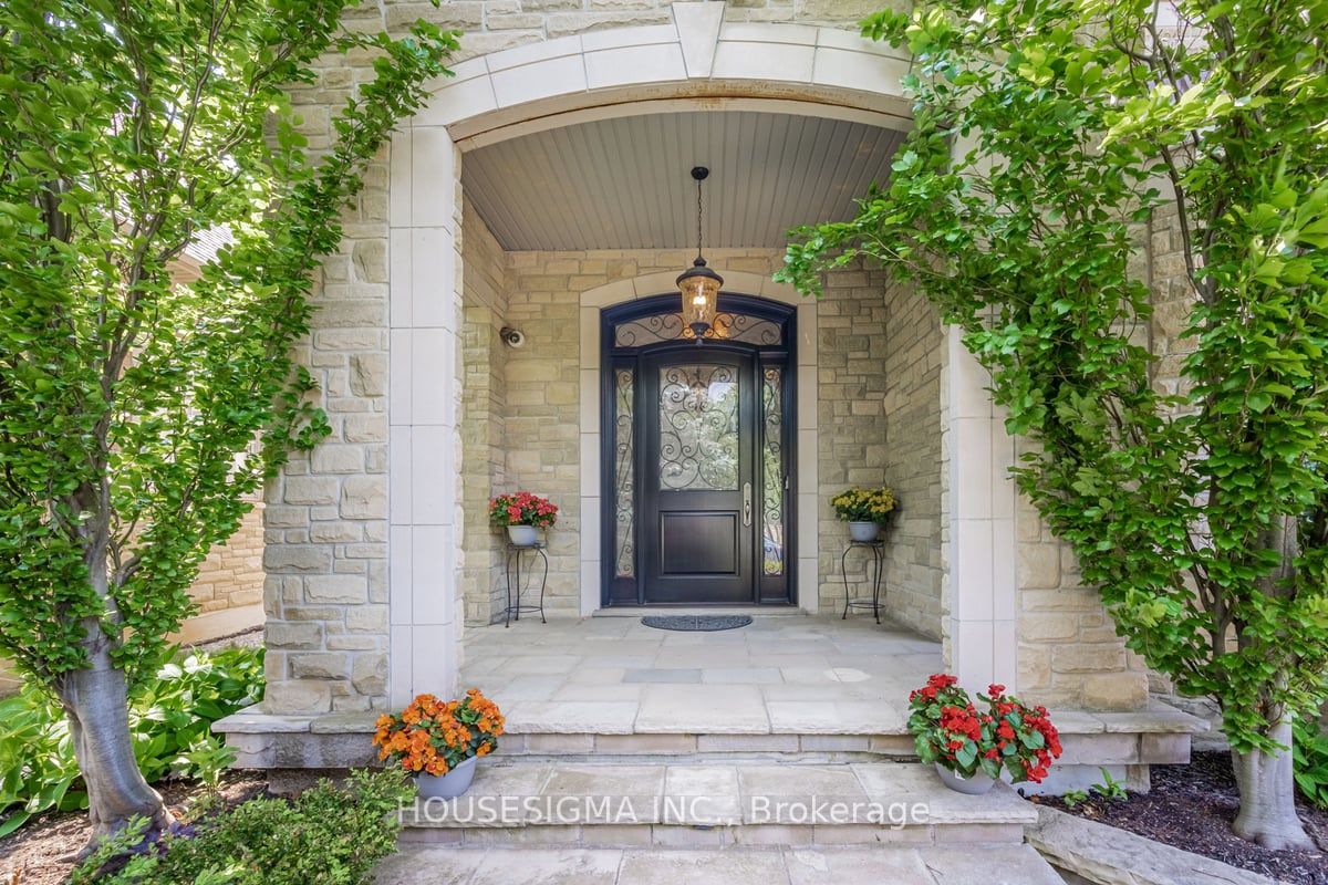 244 Grand Vellore Cres