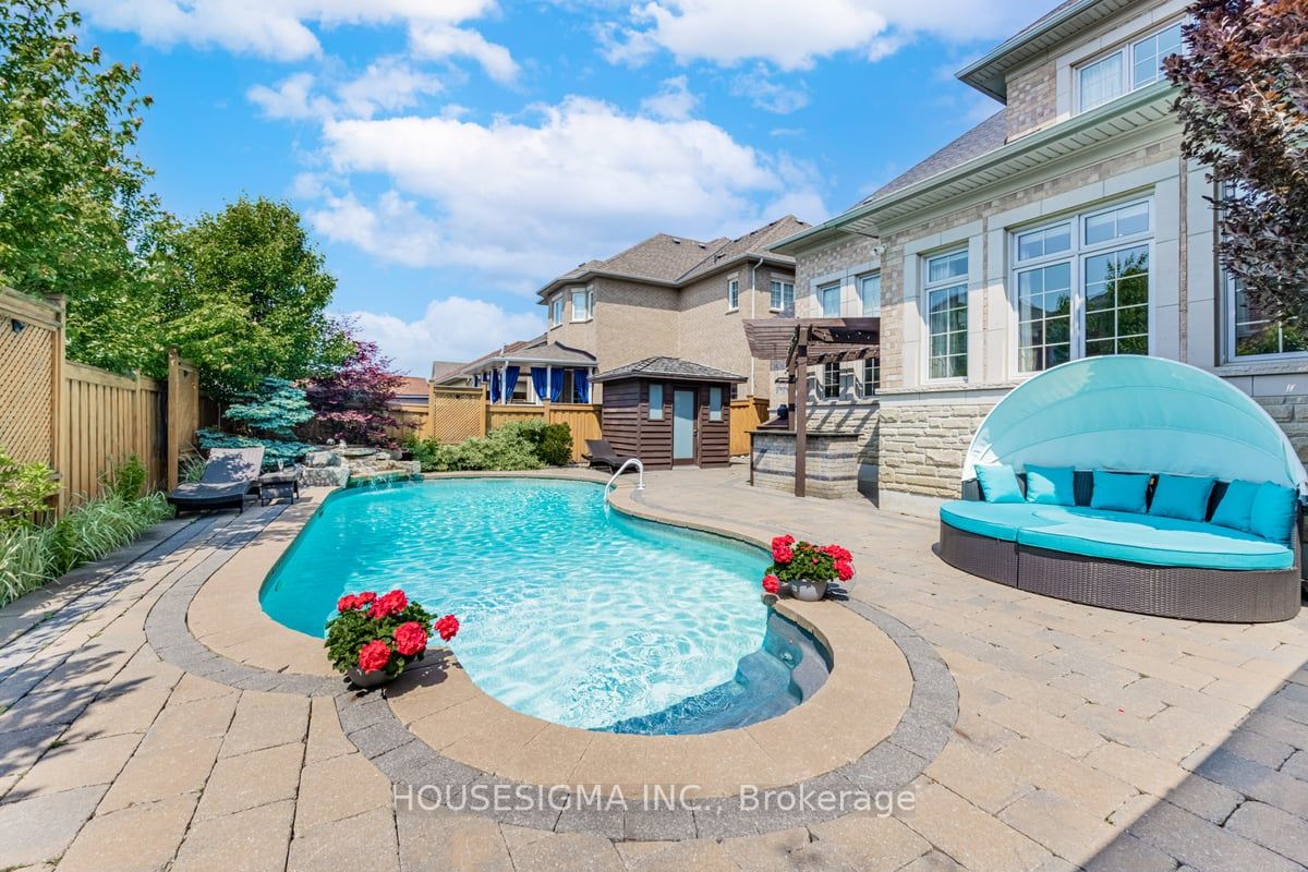 244 Grand Vellore Cres