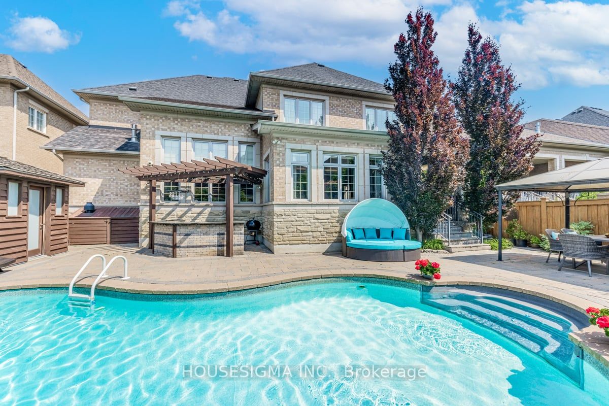 244 Grand Vellore Cres