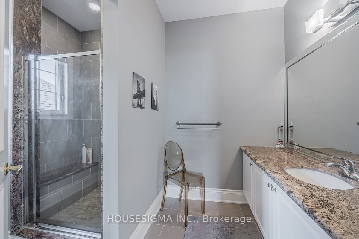 244 Grand Vellore Cres