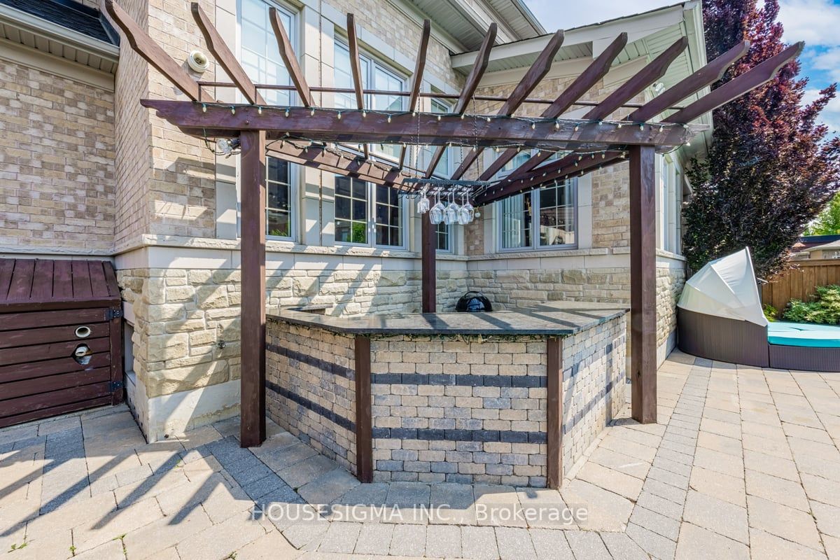 244 Grand Vellore Cres
