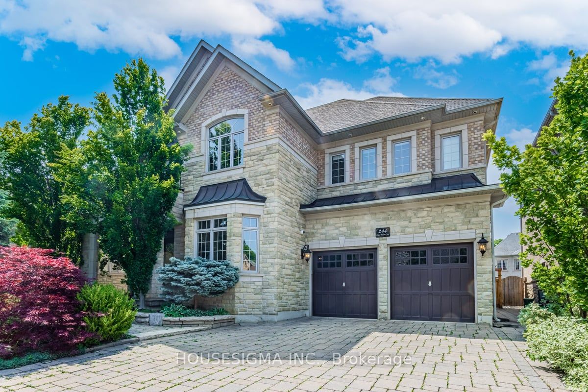 244 Grand Vellore Cres