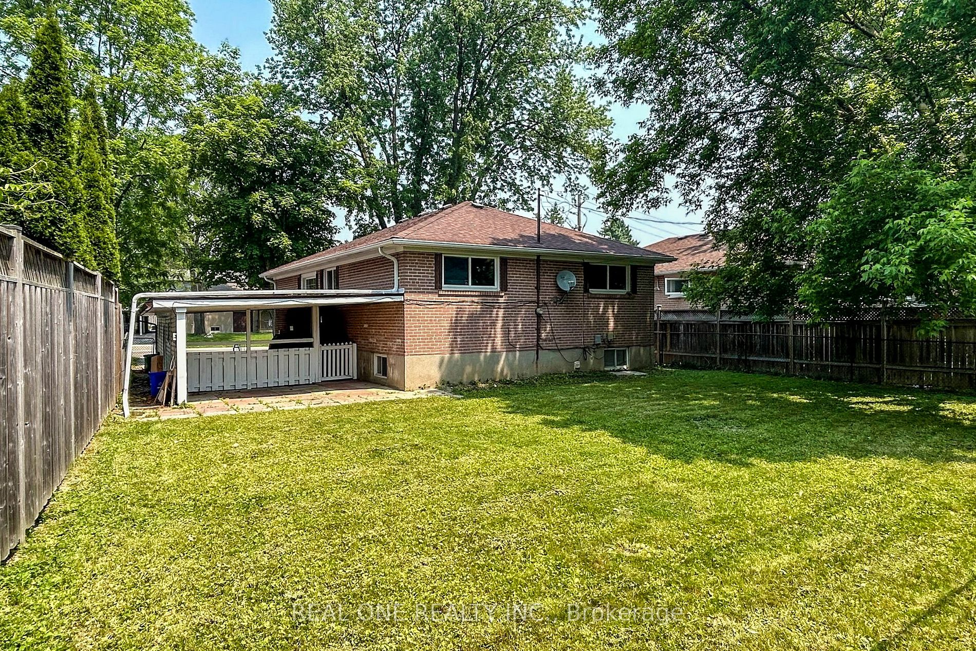 105 Aurora Heights Dr