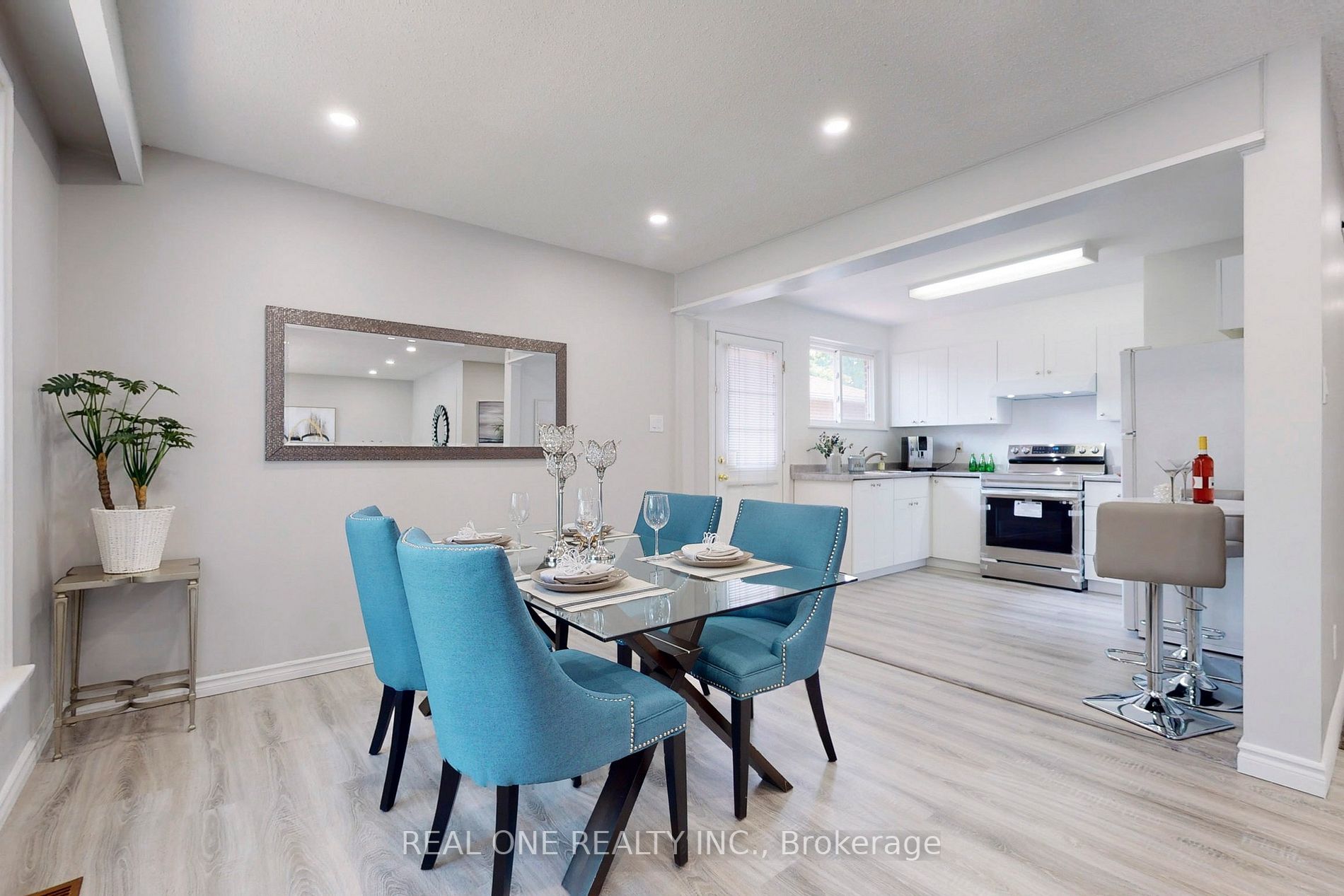 105 Aurora Heights Dr