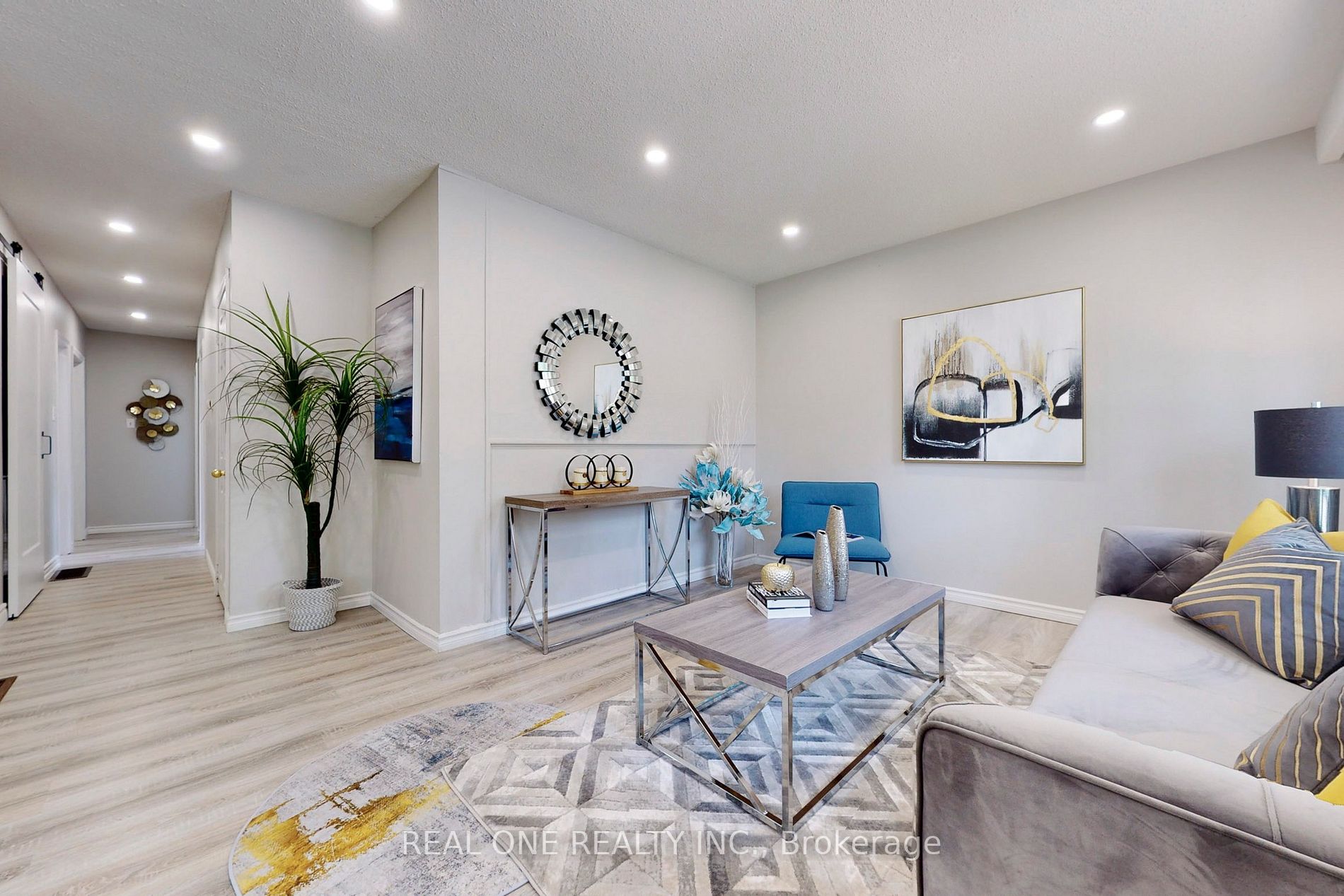 105 Aurora Heights Dr