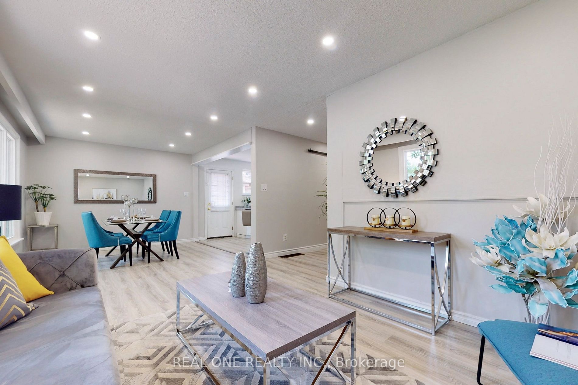 105 Aurora Heights Dr