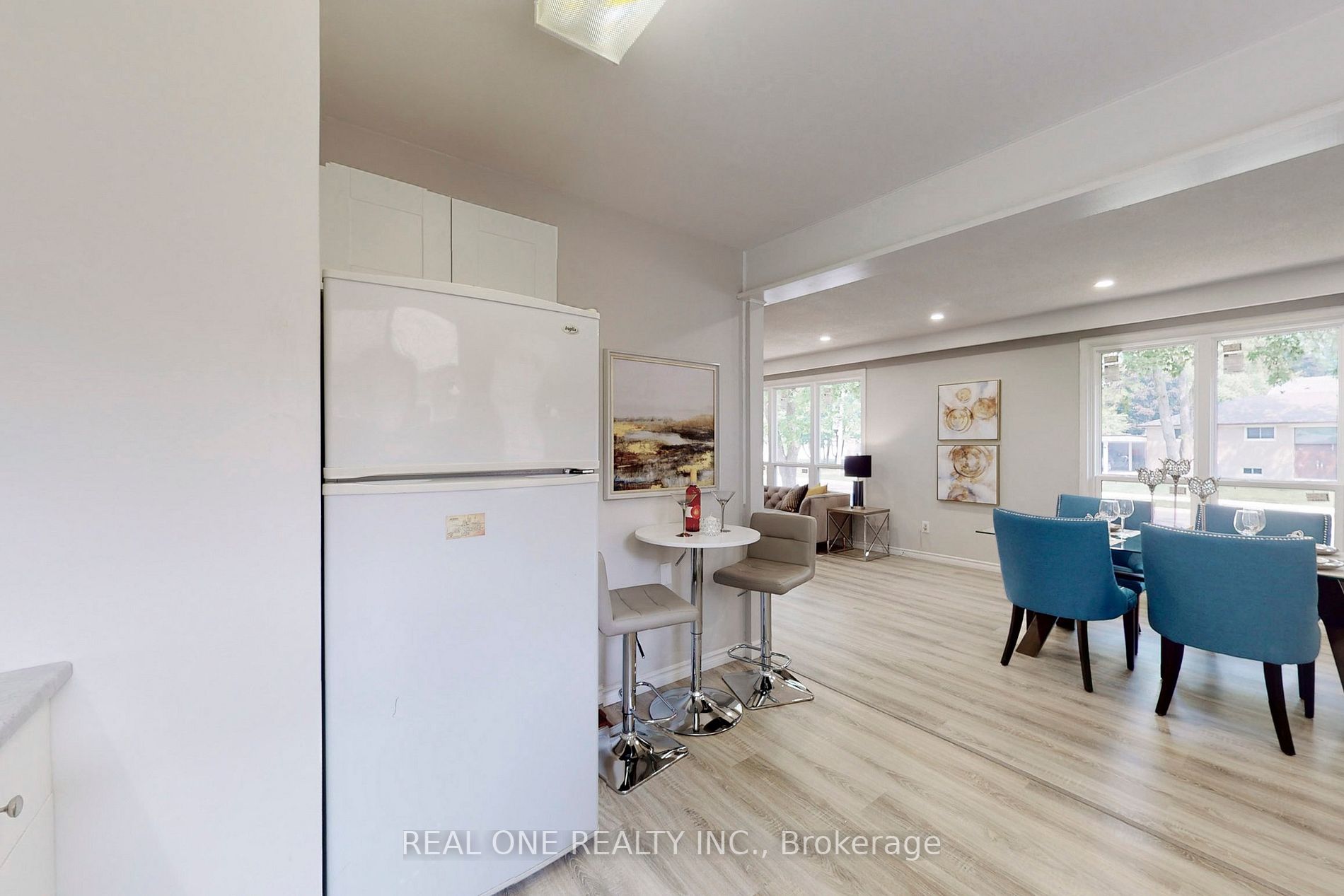 105 Aurora Heights Dr
