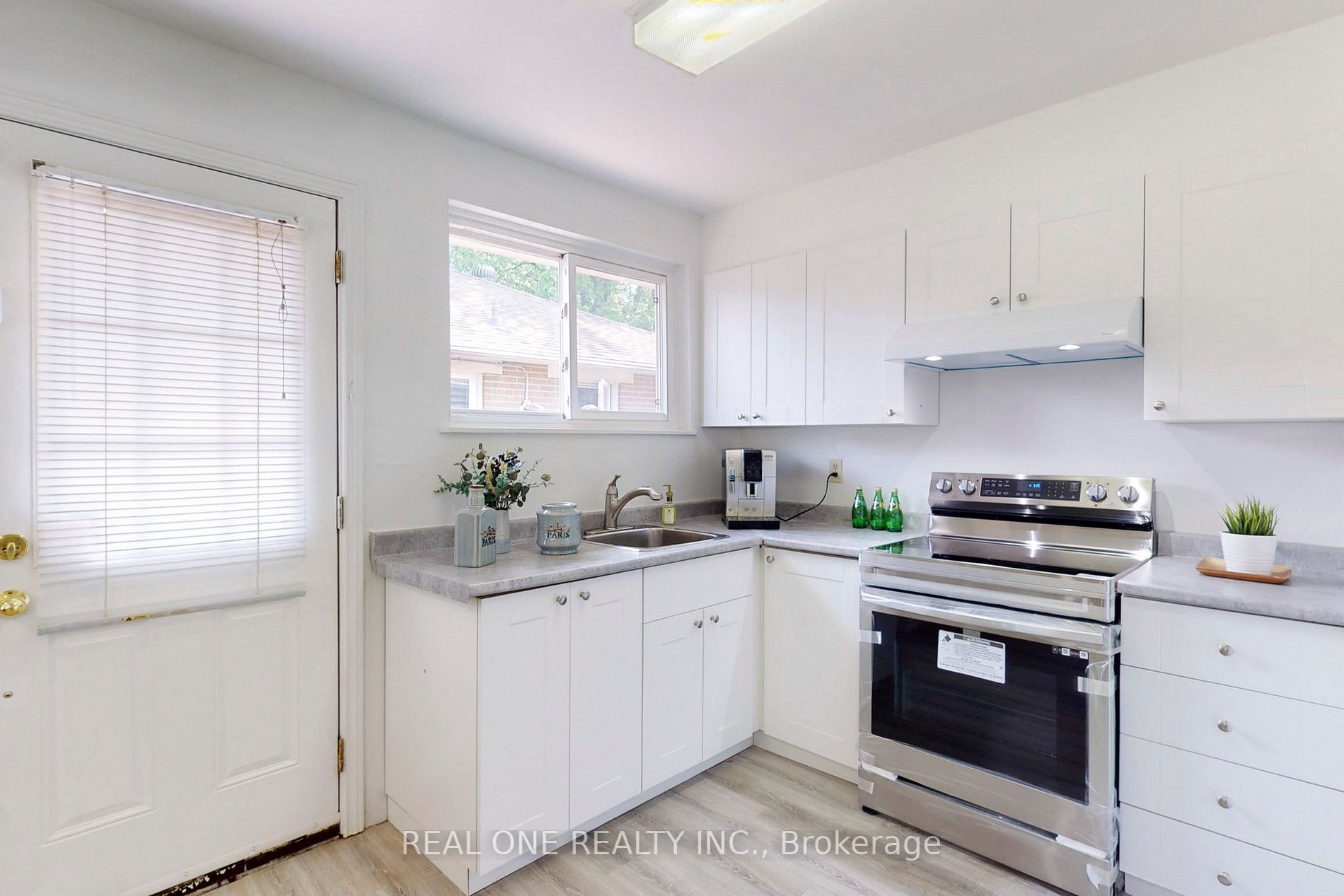 105 Aurora Heights Dr