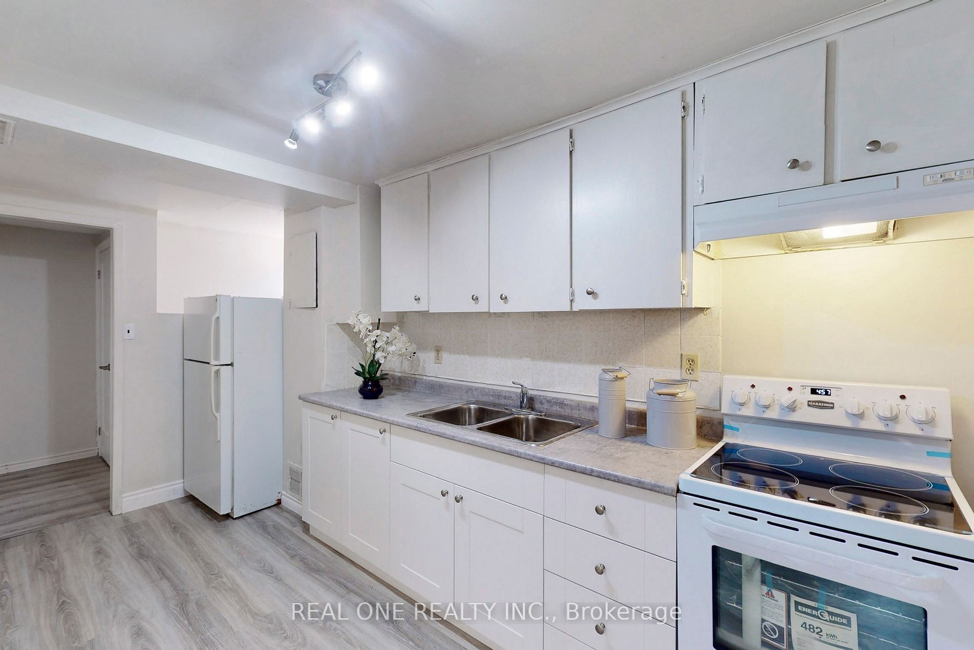 105 Aurora Heights Dr