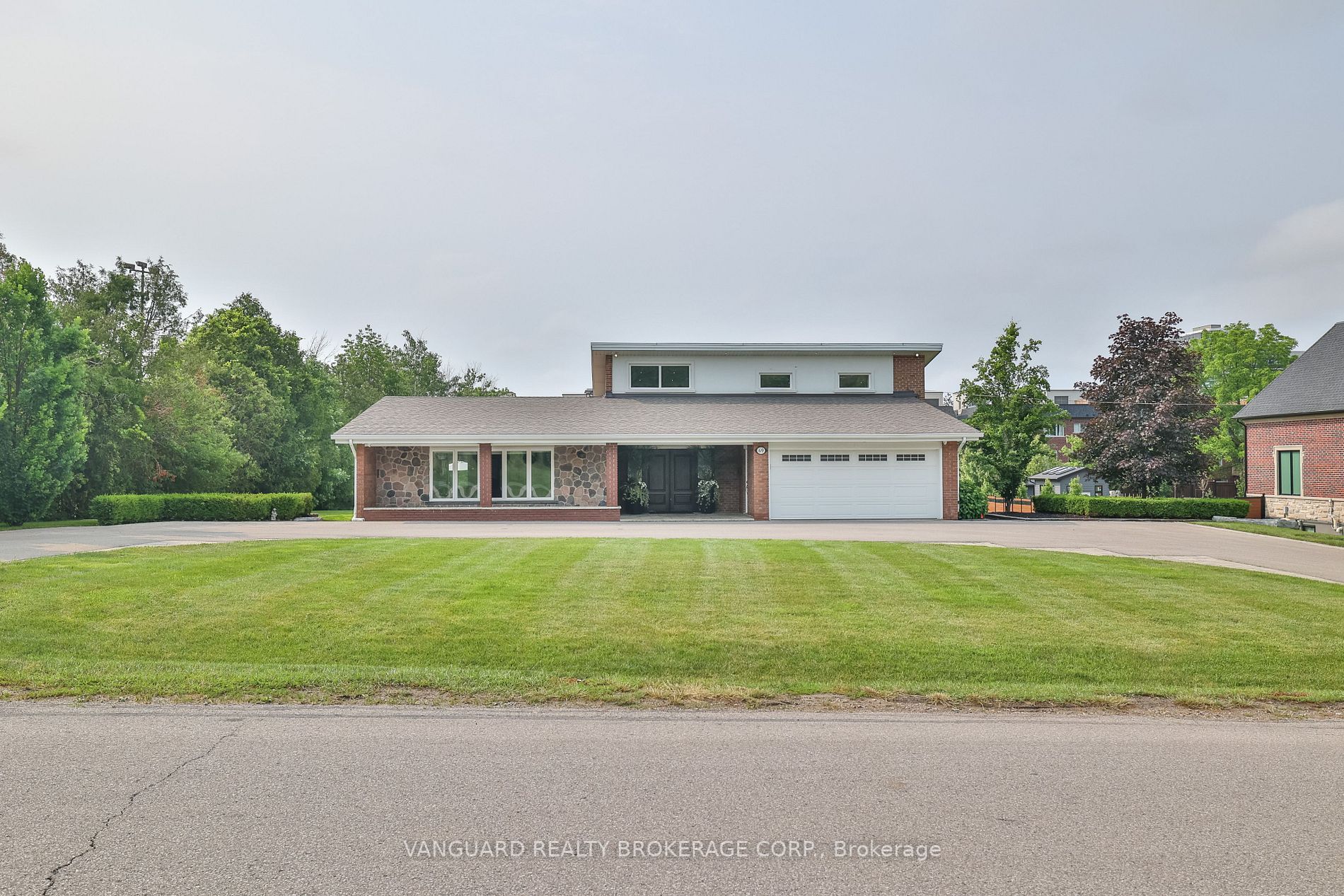 Listing N6186328 - Large Photo # 1
