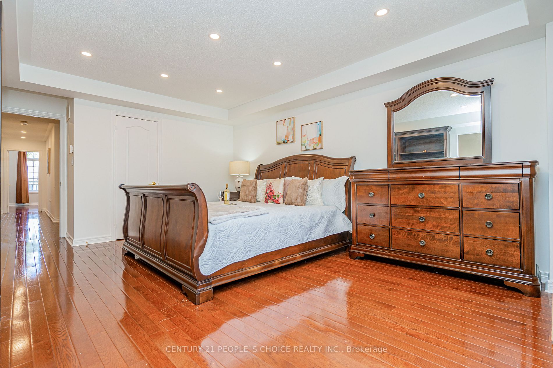 87 Serene Way