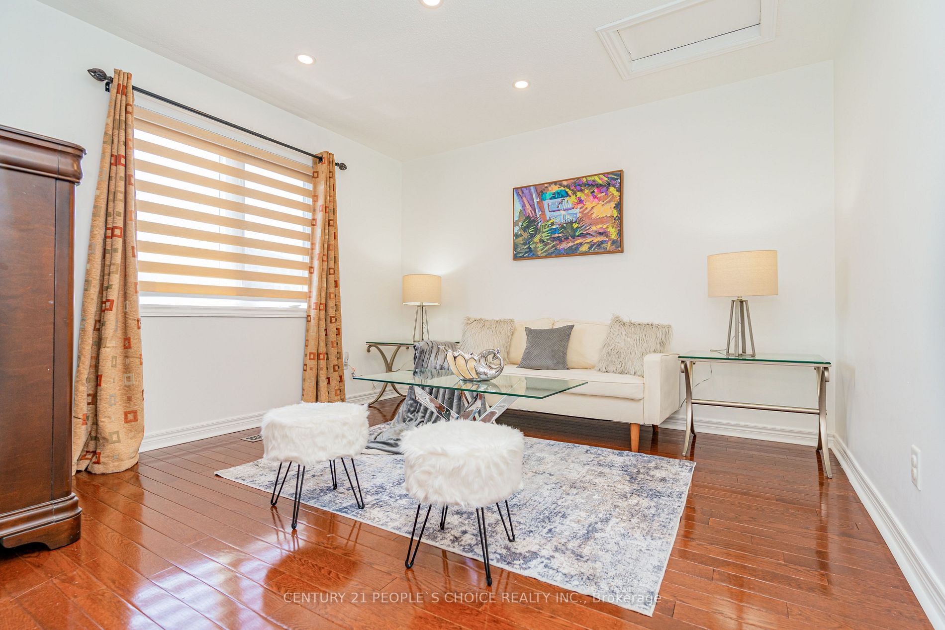 87 Serene Way
