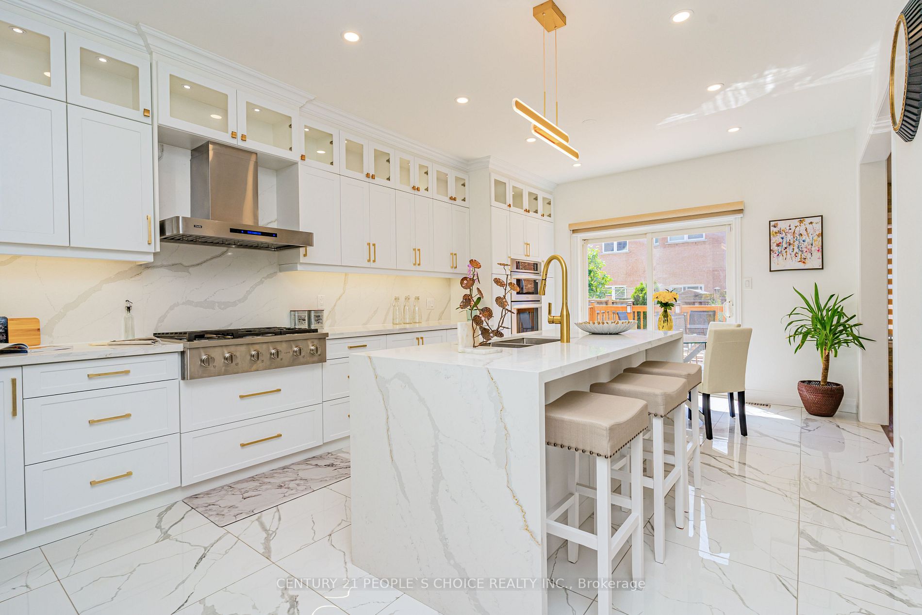 87 Serene Way