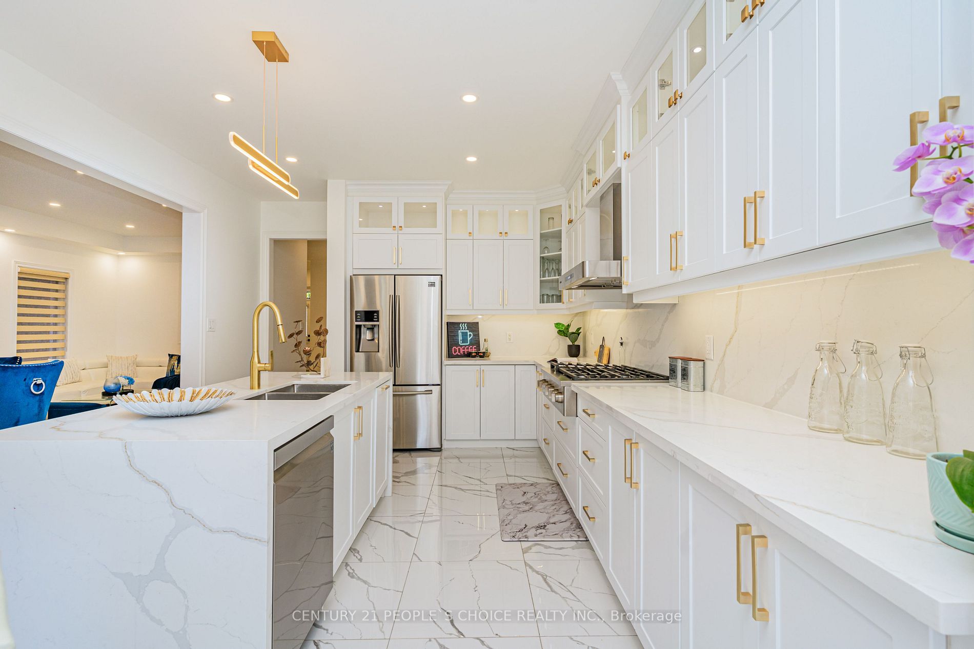 87 Serene Way