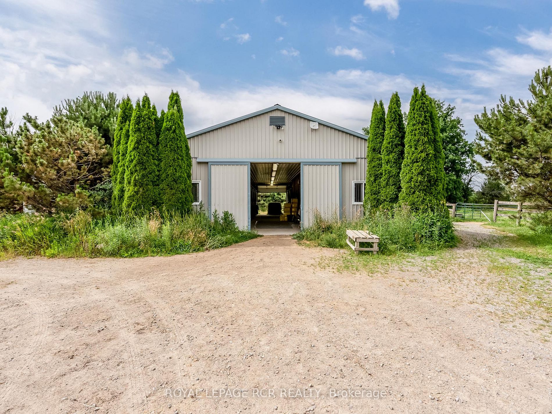 8280 Concession 4 Rd