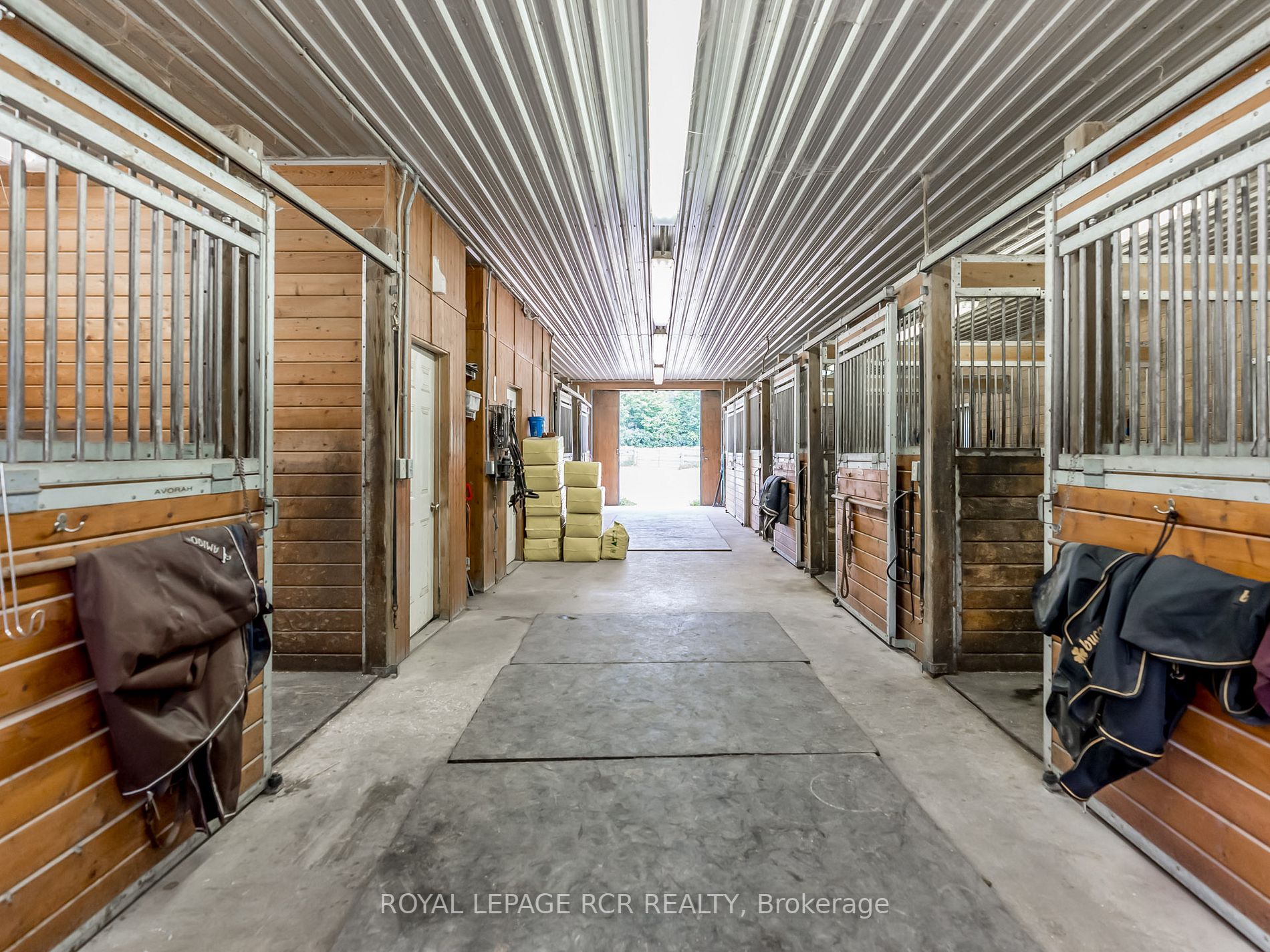 8280 Concession 4 Rd