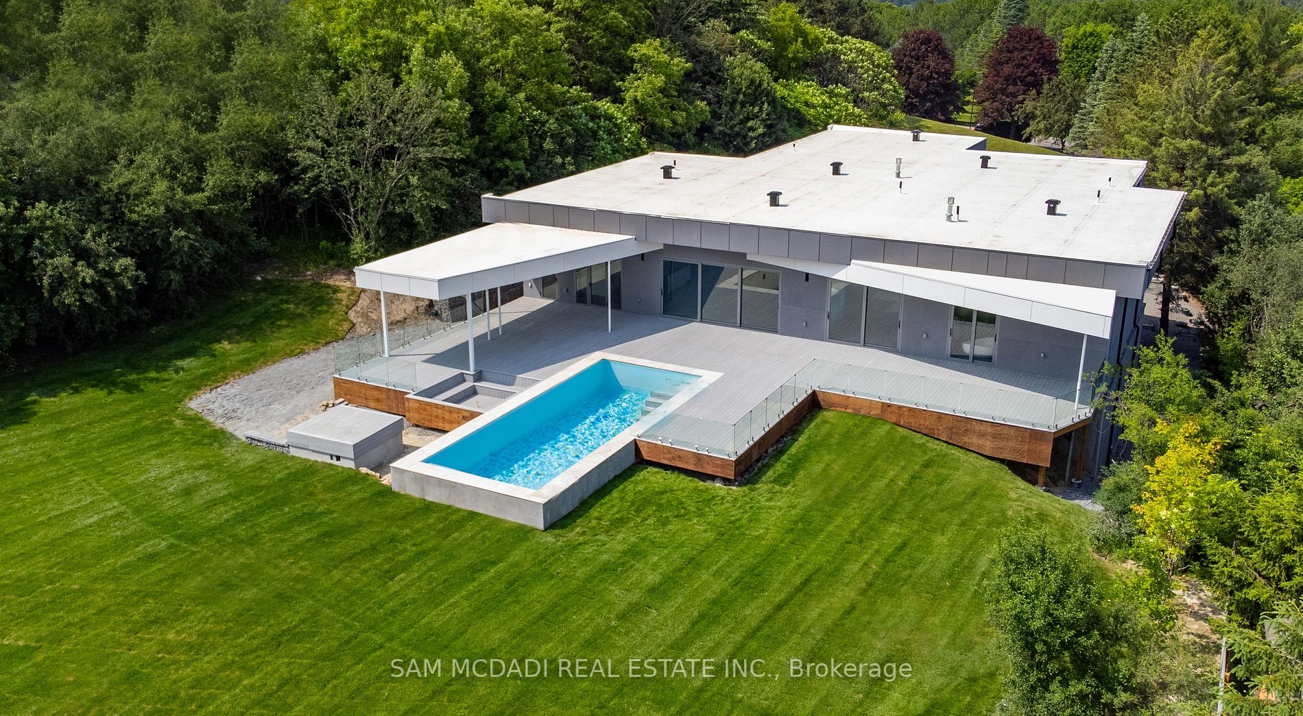 23 Hunters Glen Rd