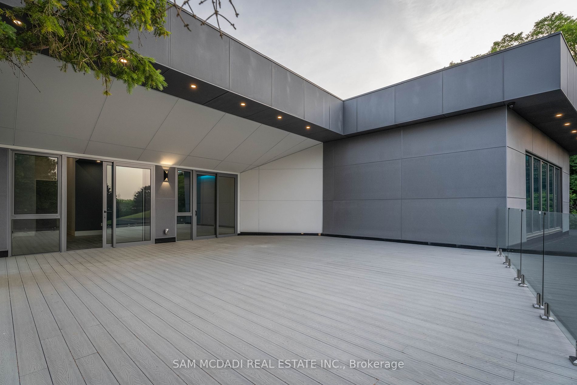 23 Hunters Glen Rd