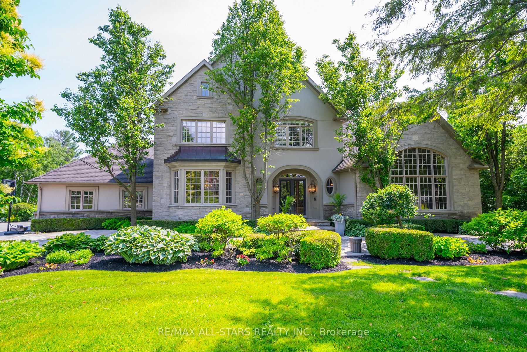 15 Earl Cook Dr