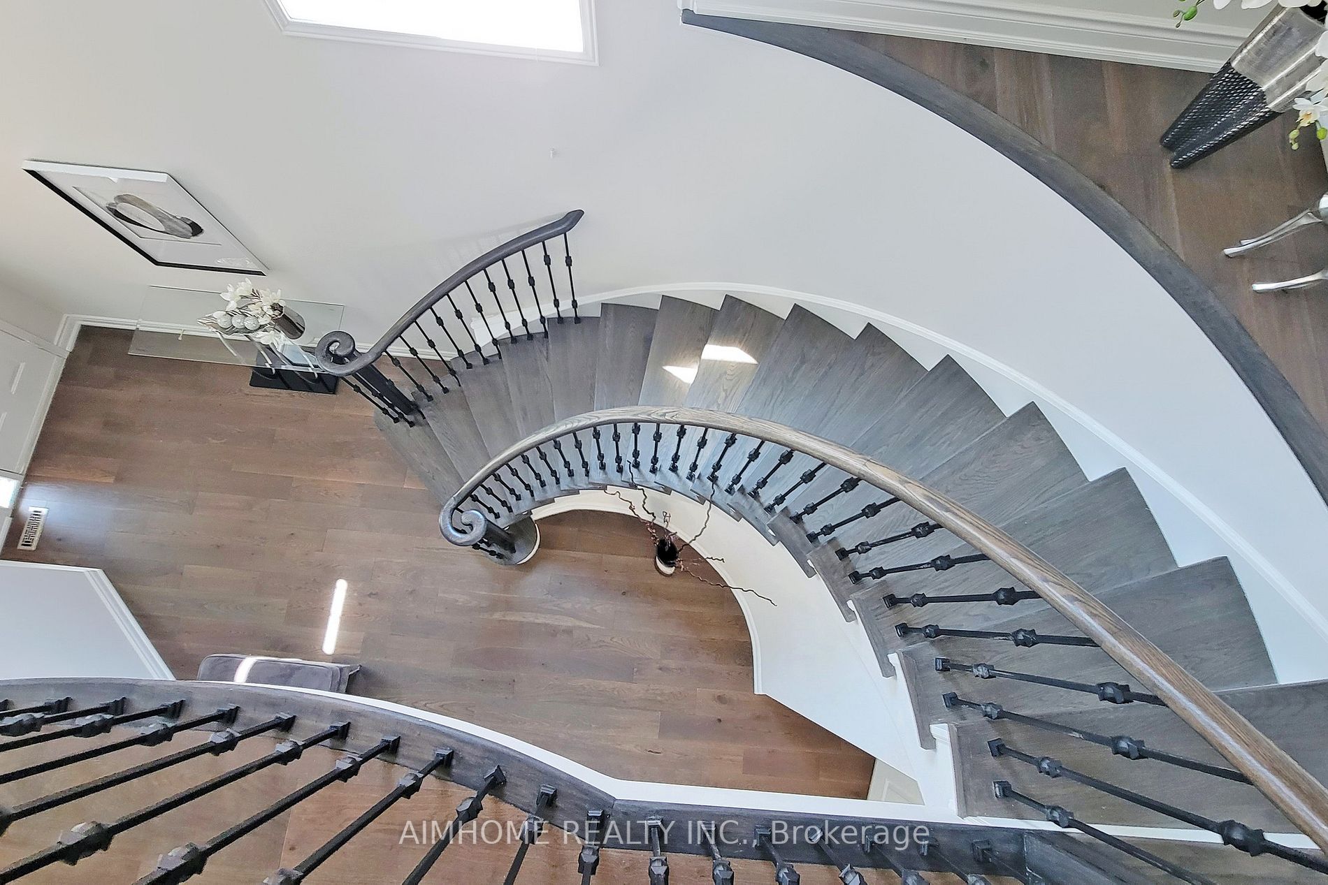 3 Quetico Drive