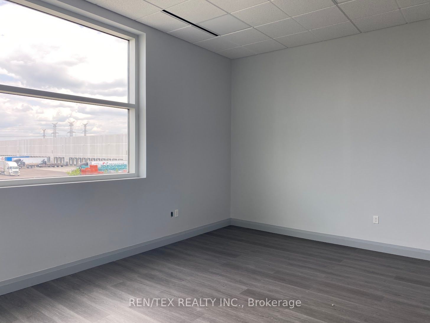 225 Gibraltar Rd, #2