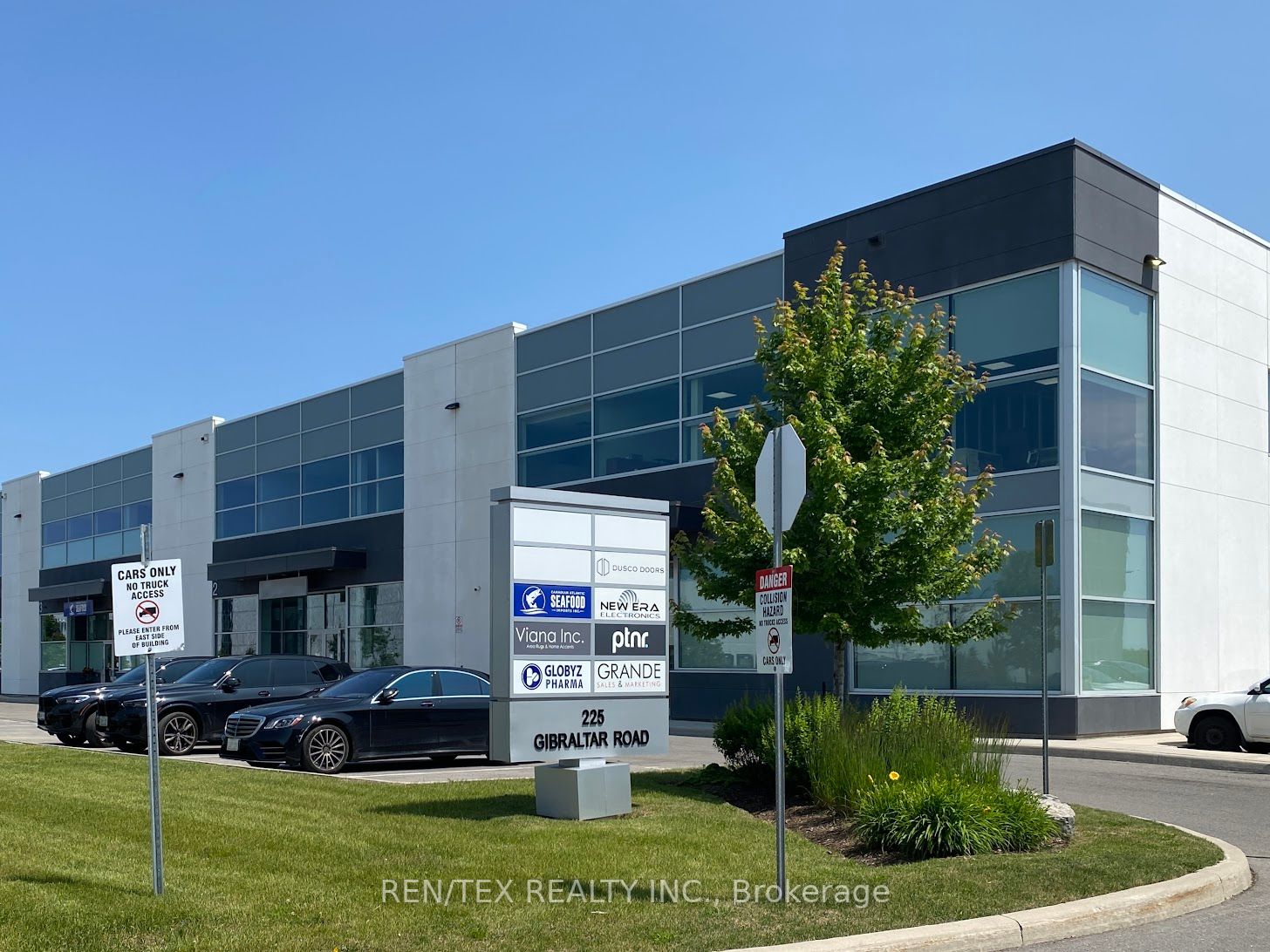 225 Gibraltar Rd, #2