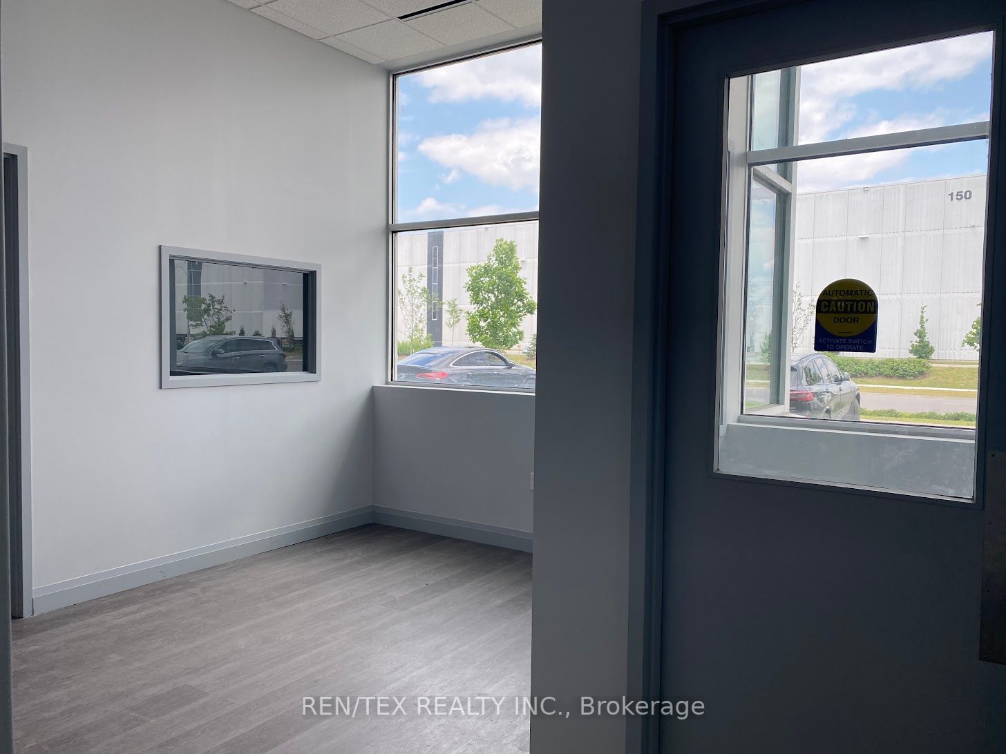 225 Gibraltar Rd, #2