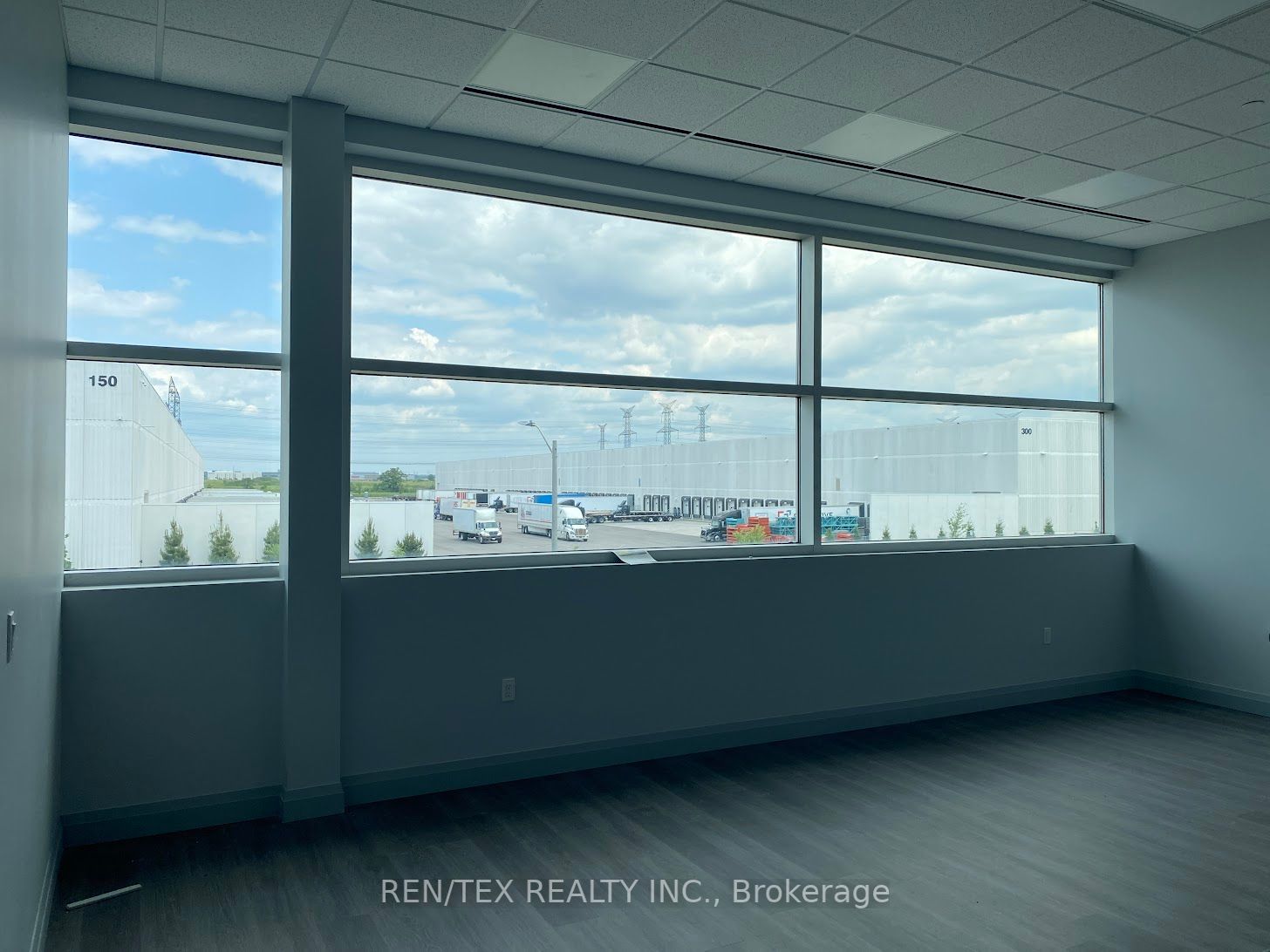 225 Gibraltar Rd, #2